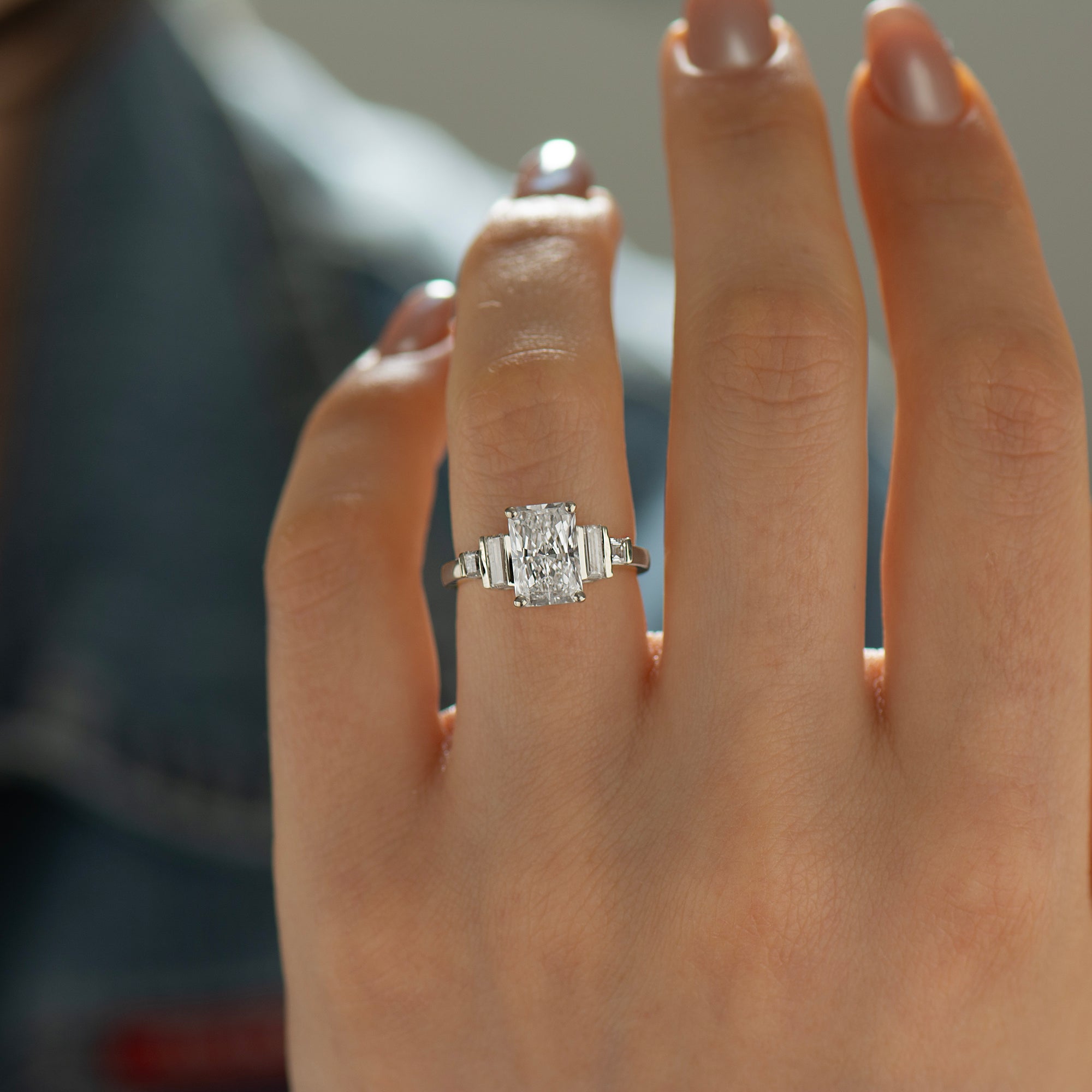 Are Deco Radiant Ring