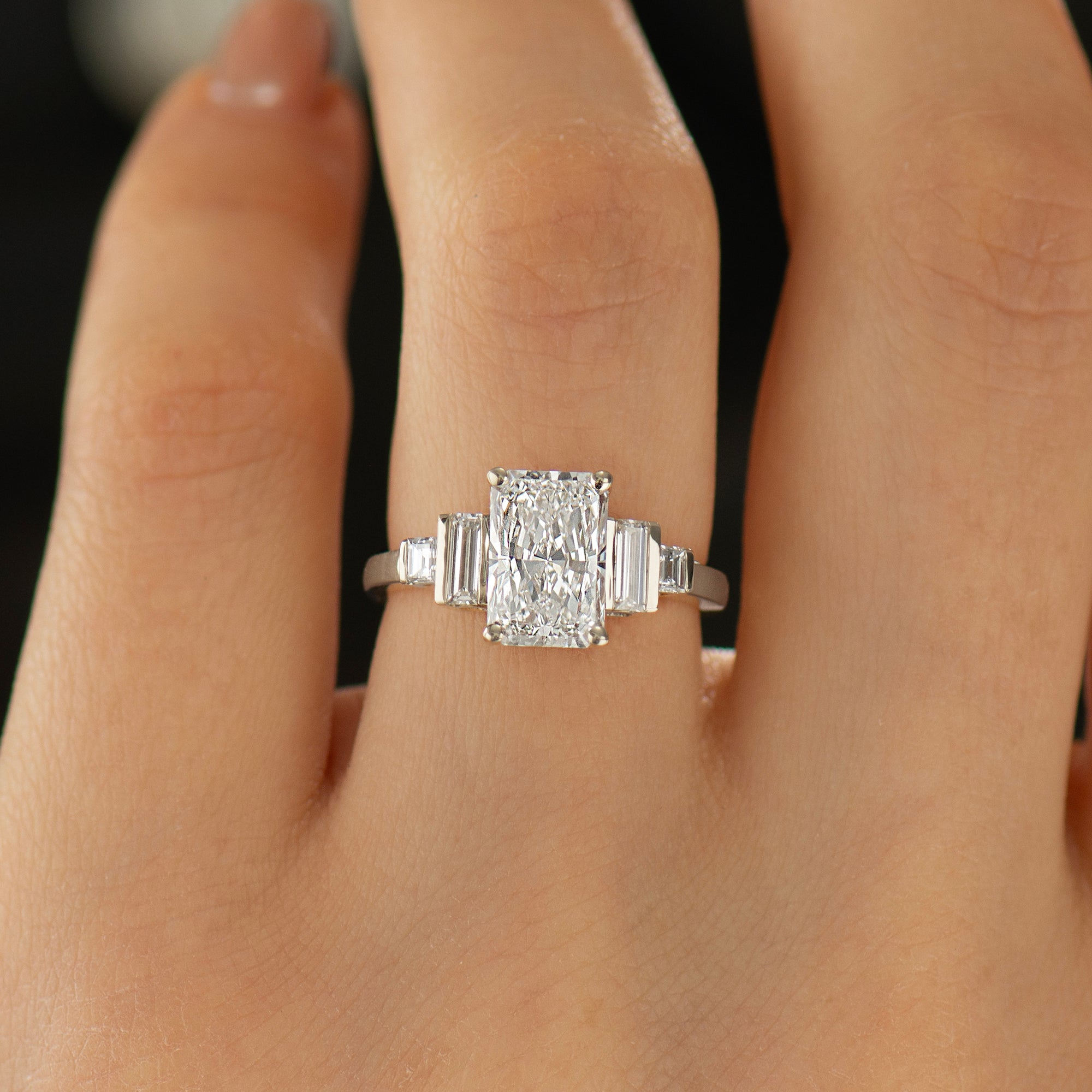 Are Deco Radiant Ring