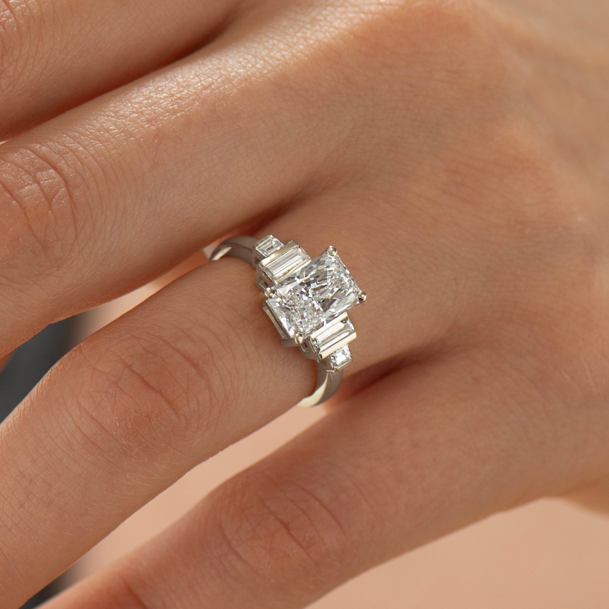 Are Deco Radiant Ring