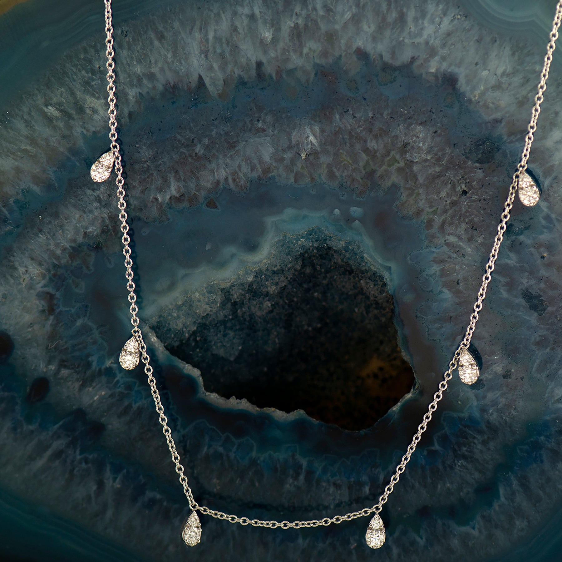 Teardrop Diamonds Choker