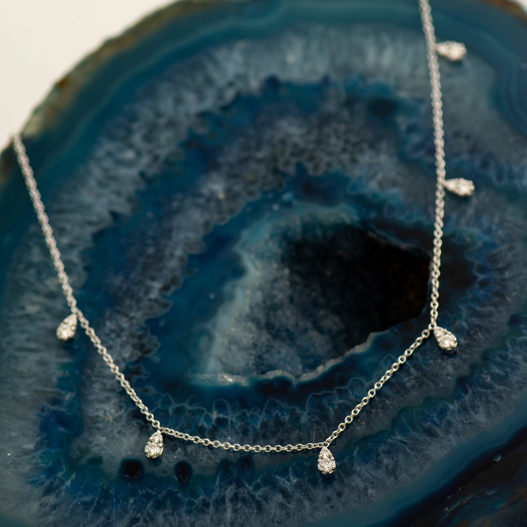 Teardrop Diamonds Choker