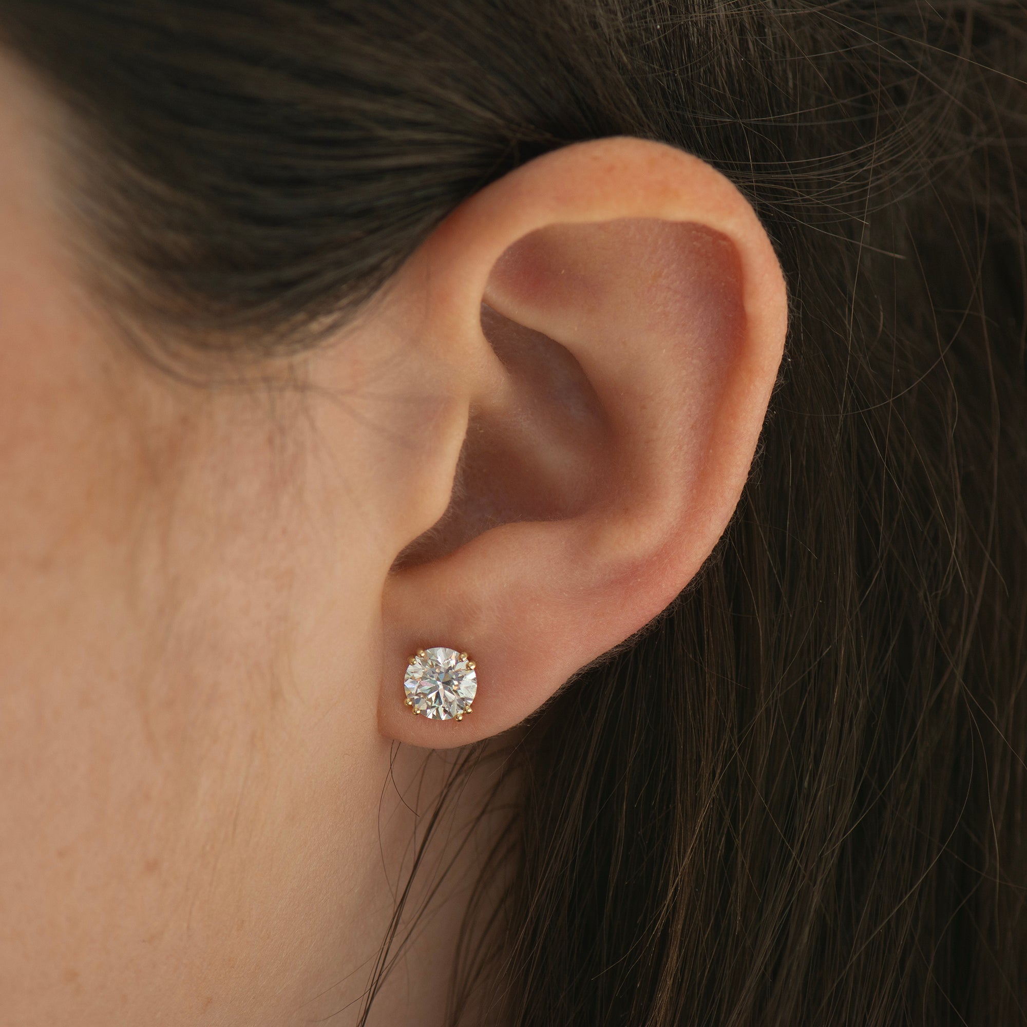 Double Prong Lab Diamond Studs
