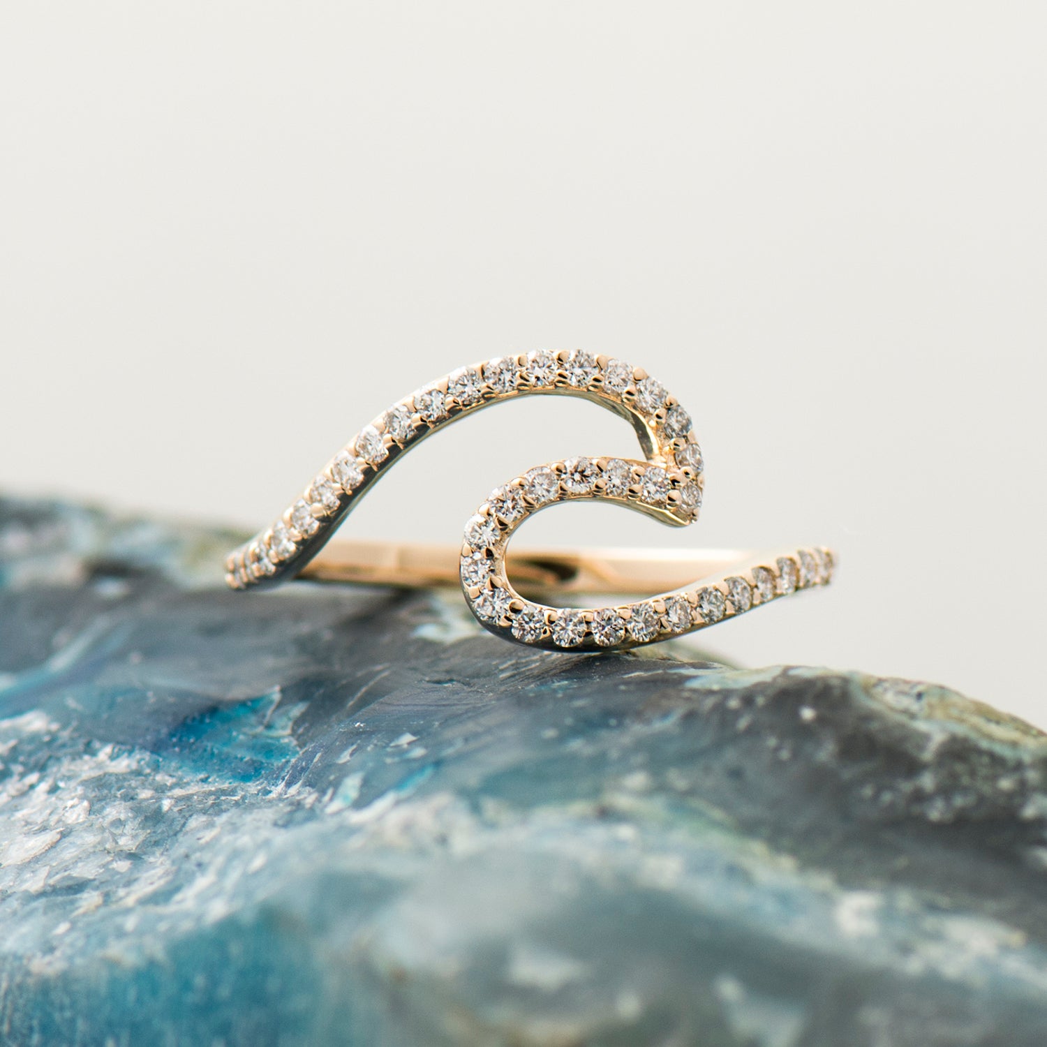 Wave Diamonds Ring