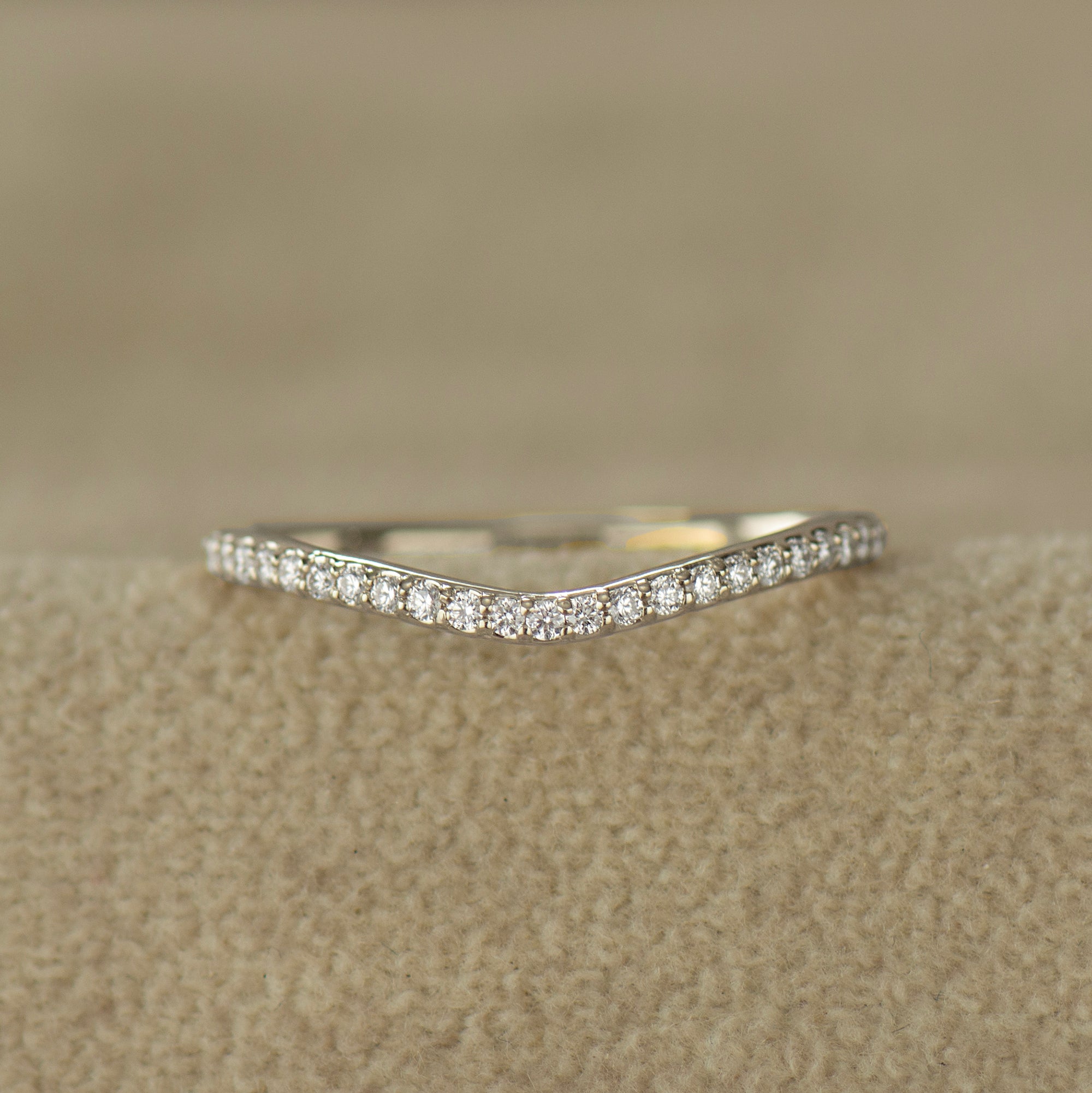 Matching Curved Diamonds Ring