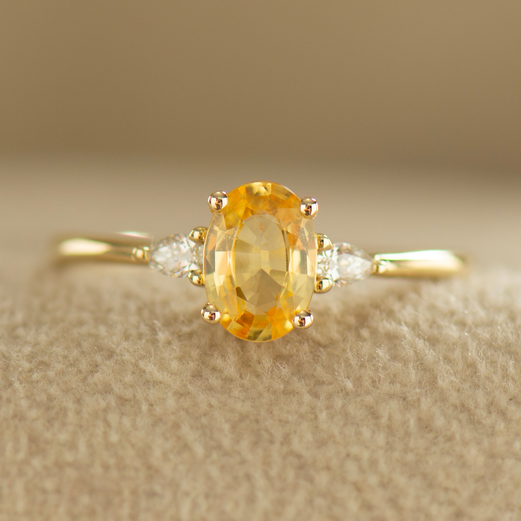 Golden Yellow Sapphire Ring | Engagement Rings | Nir Oliva Jewelry