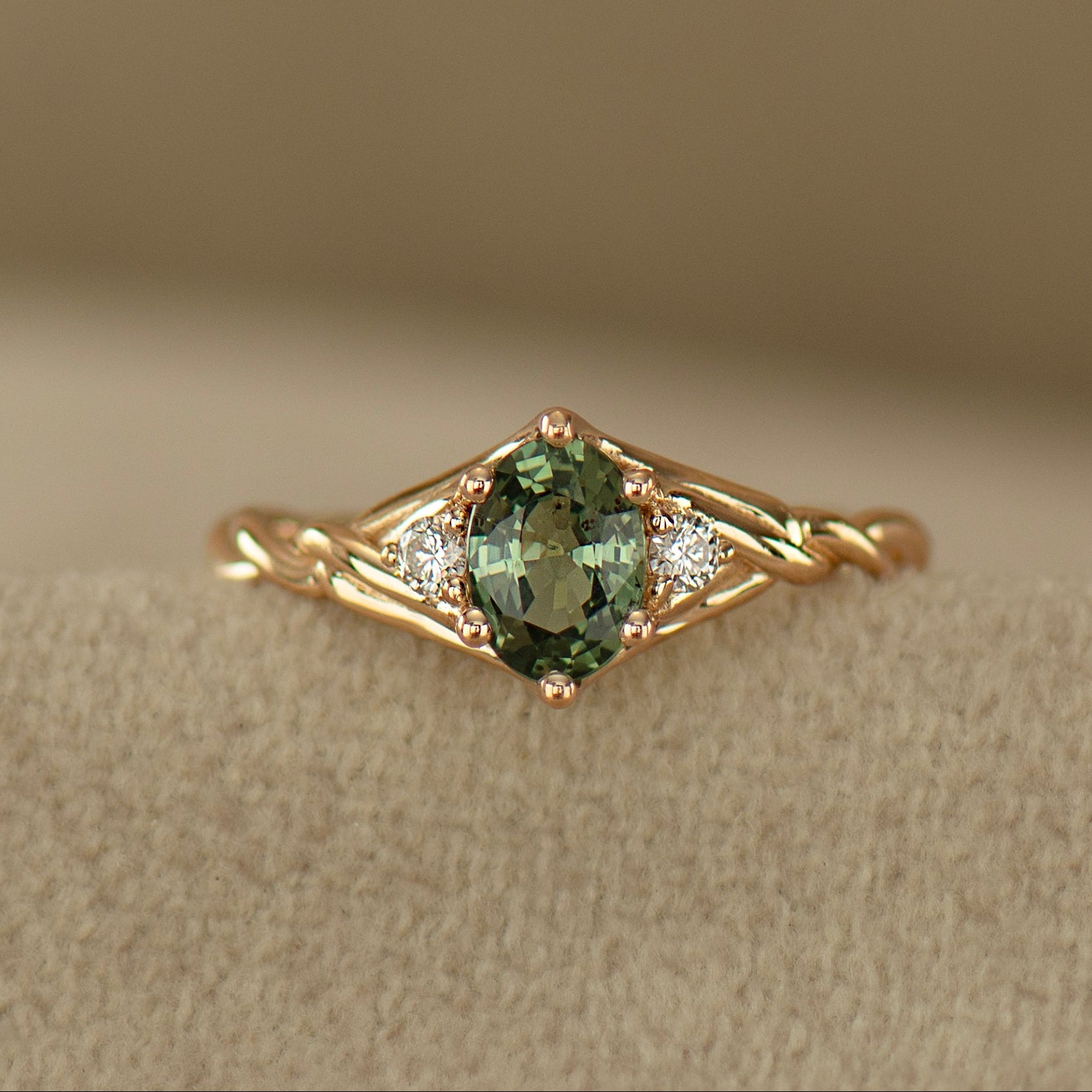 Celtic Knot Green Sapphire Ring - Oval