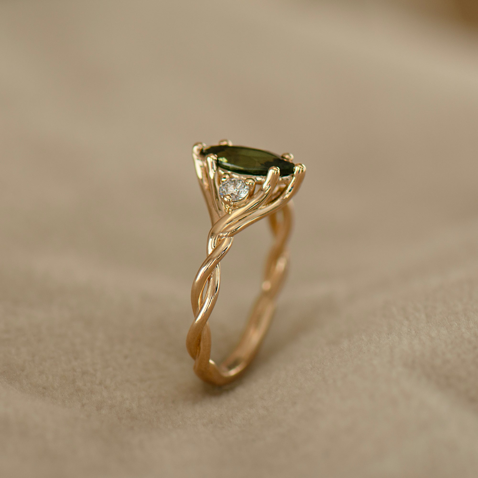 Celtic Knot Green Sapphire Ring - Marquise