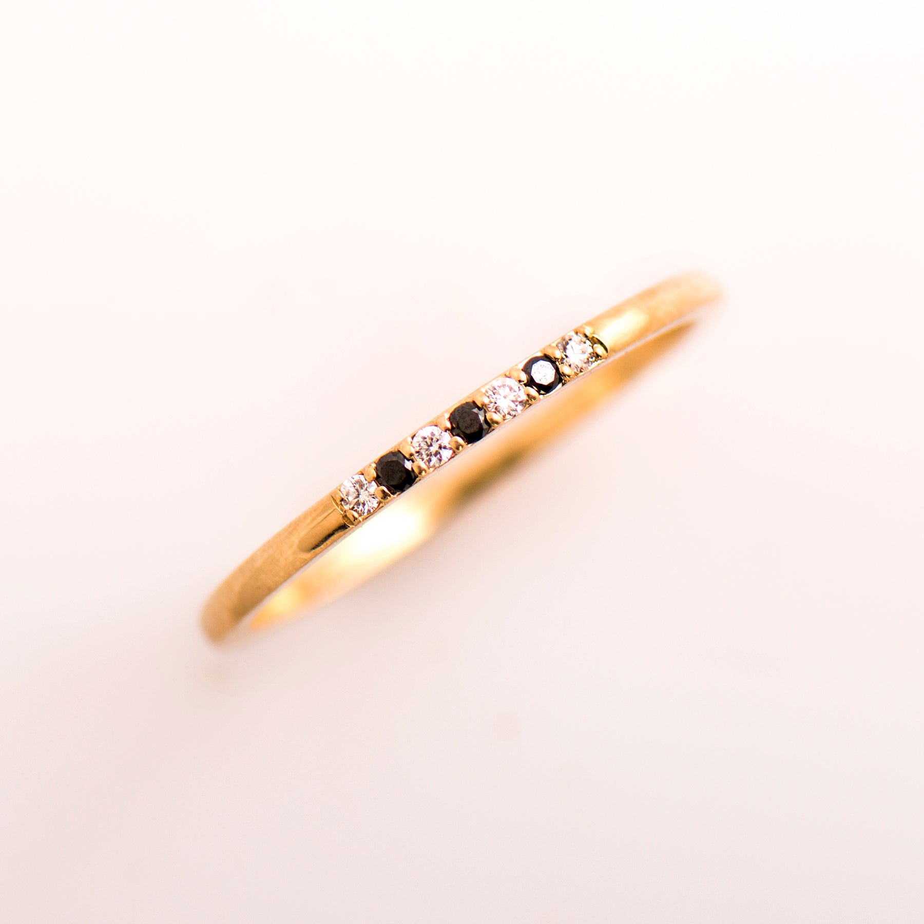 Alternating White & Black Diamonds Ring