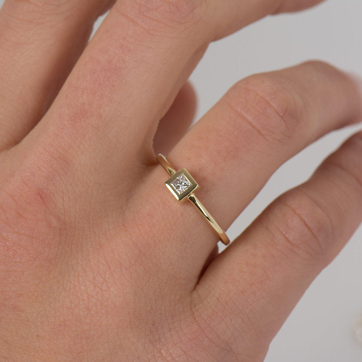 0.14 Carat Flat Squared Bezel Diamond Ring - 14K Yellow Gold
