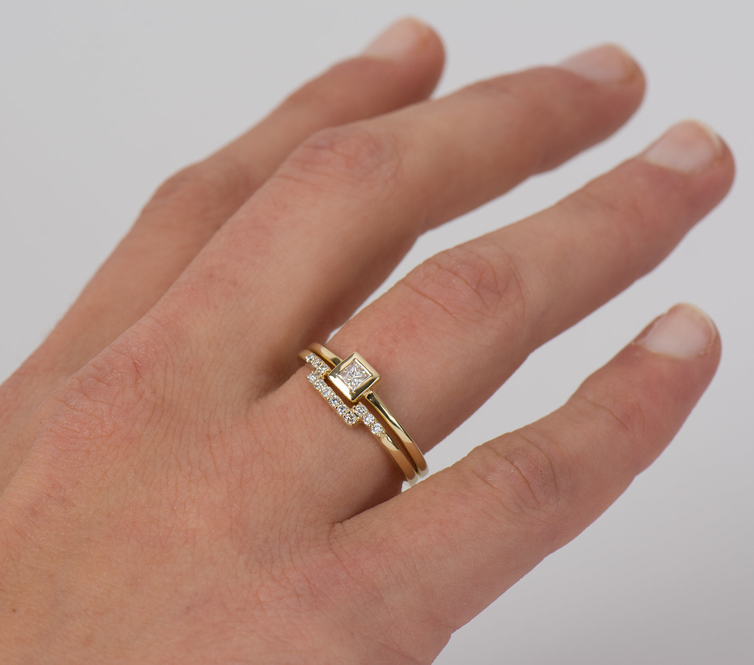 0.14 Carat Flat Squared Bezel Diamond Ring - 14K Yellow Gold