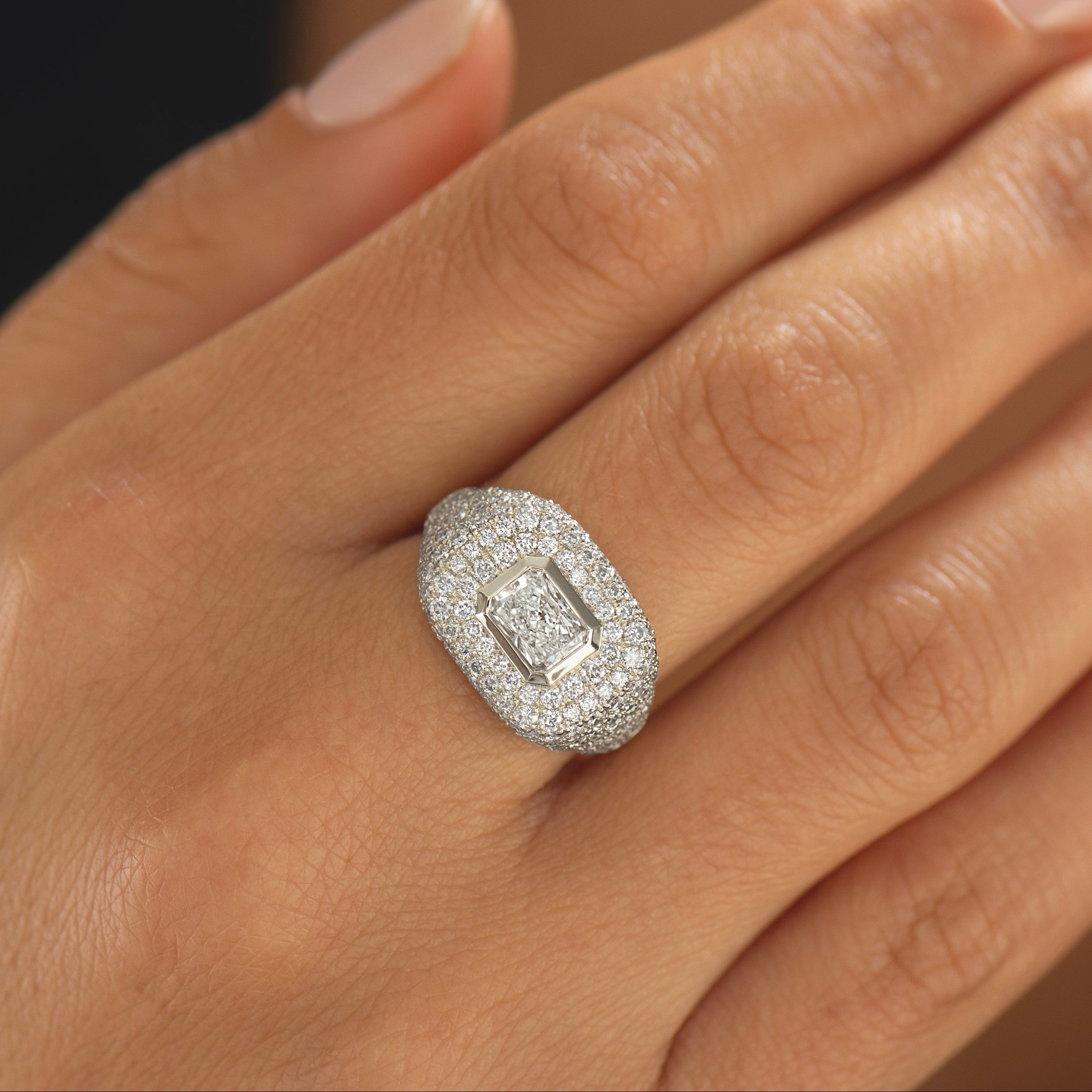 Chic Diamond Signet Ring
