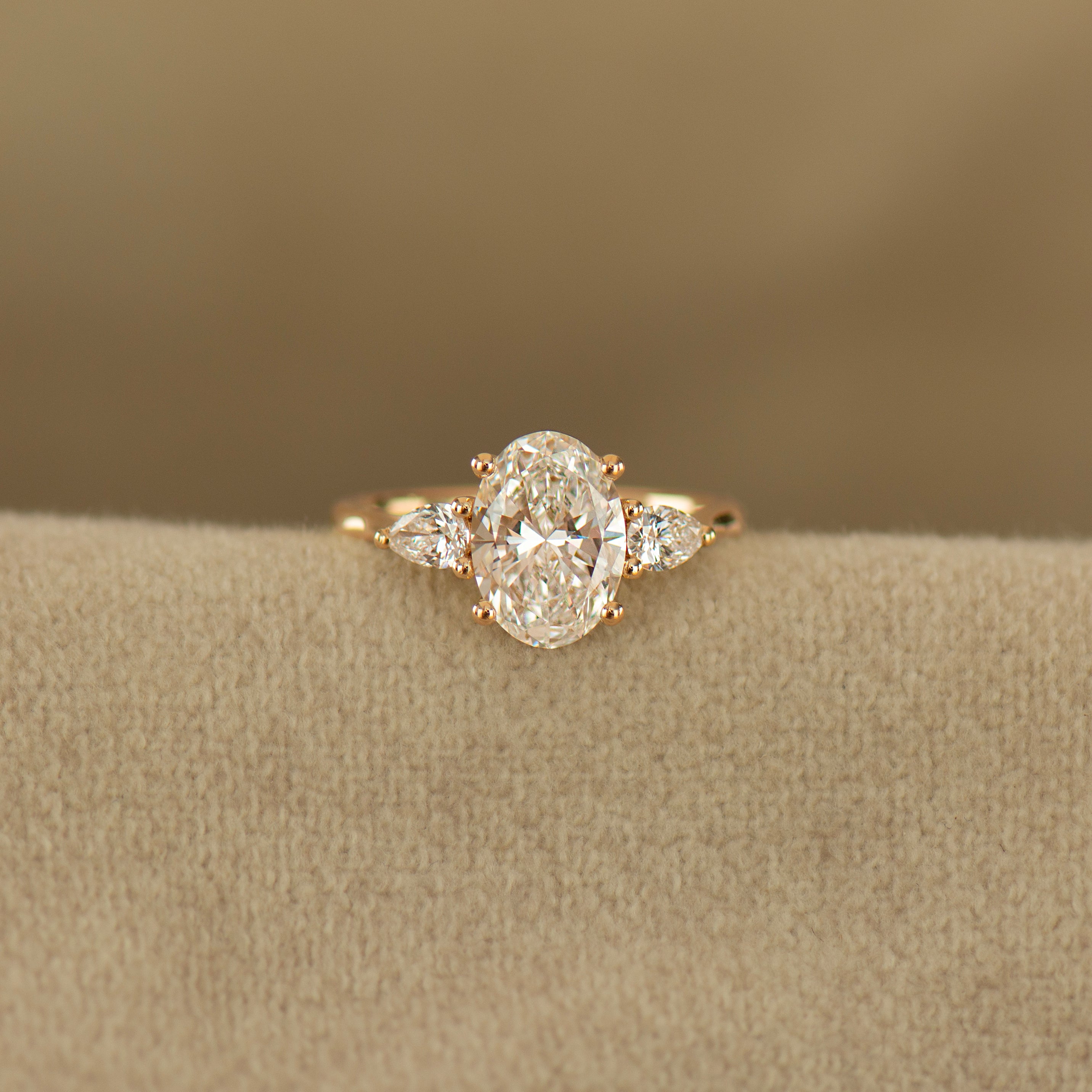 Oval Brilliant Lab Diamond Ring