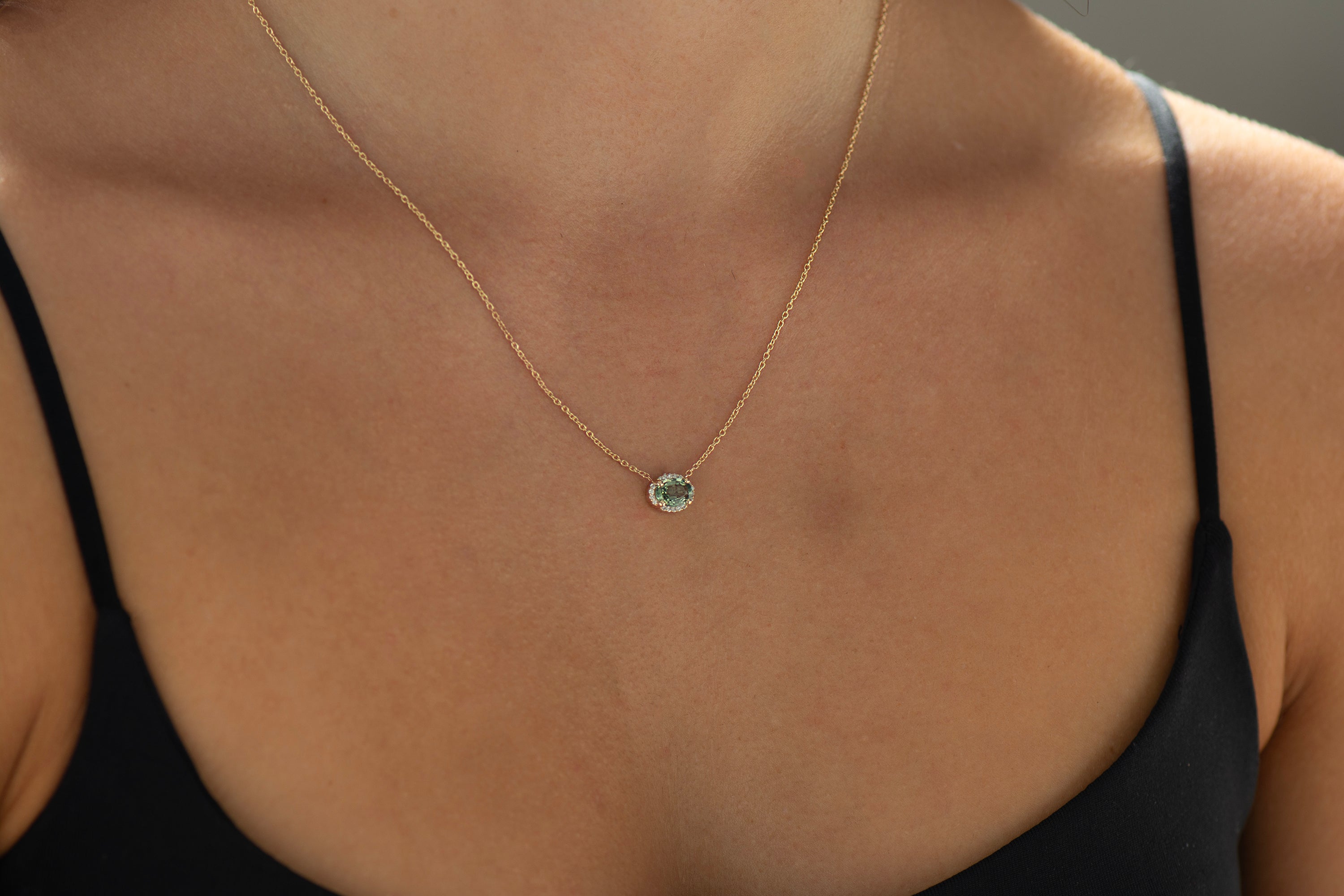 Bubble Halo Green Sapphire Necklace