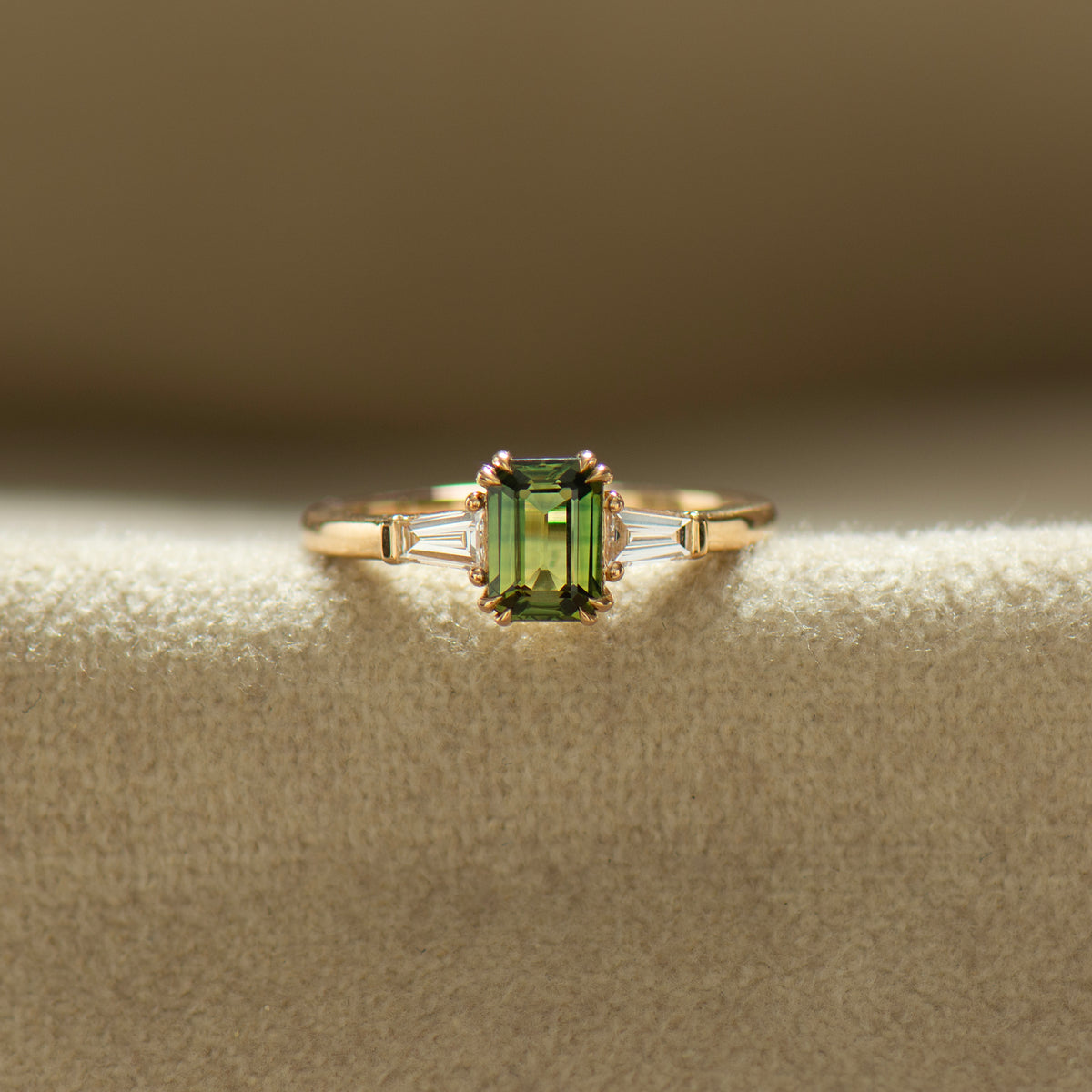 Art Deco Green Sapphire Ring