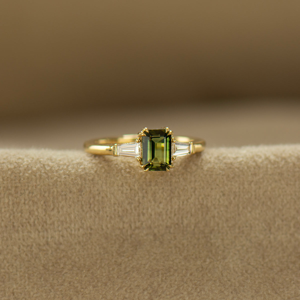 Art Deco Green Sapphire Ring