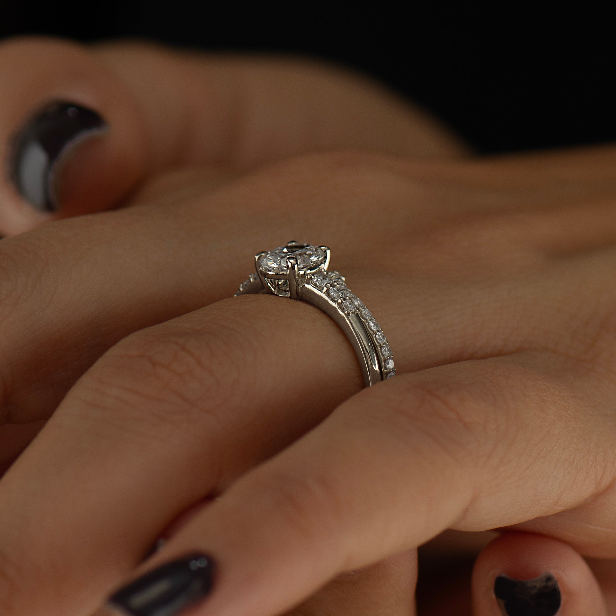 Tapered Oval Ring