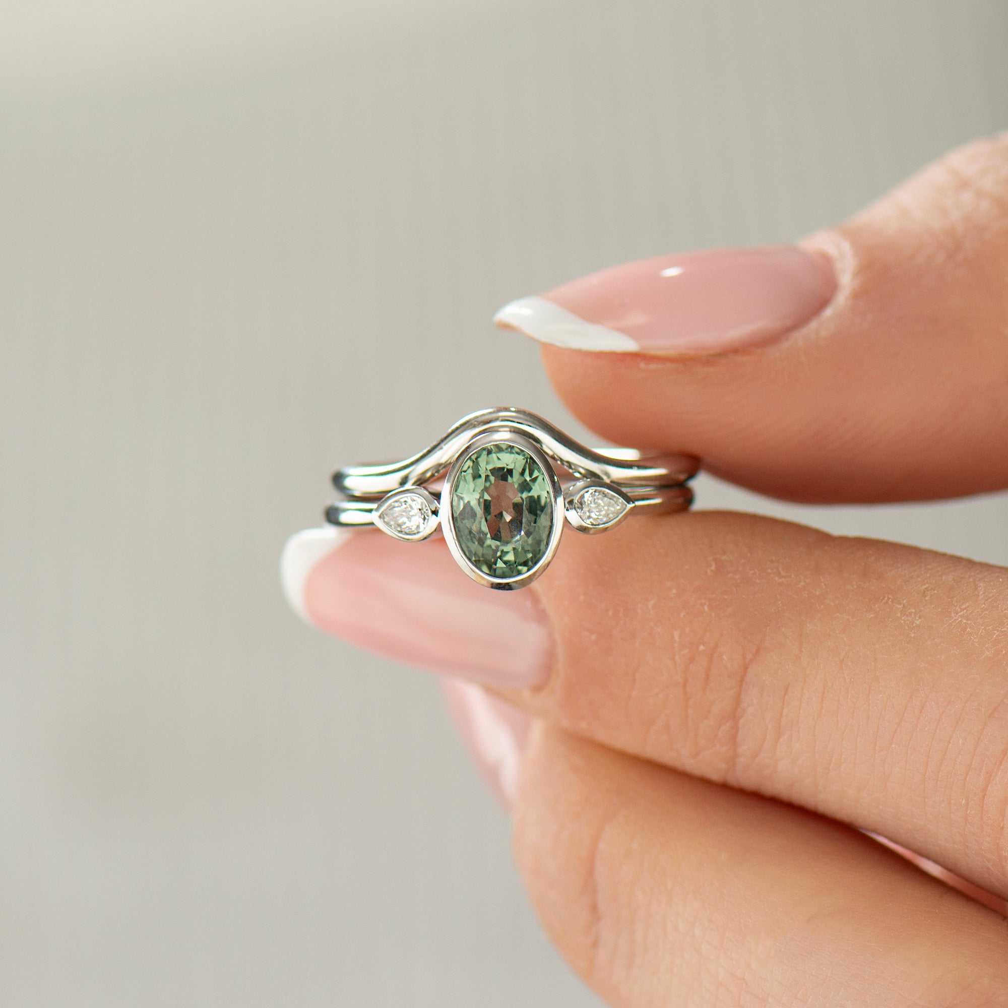 Bezel Green Sapphire Rings Set