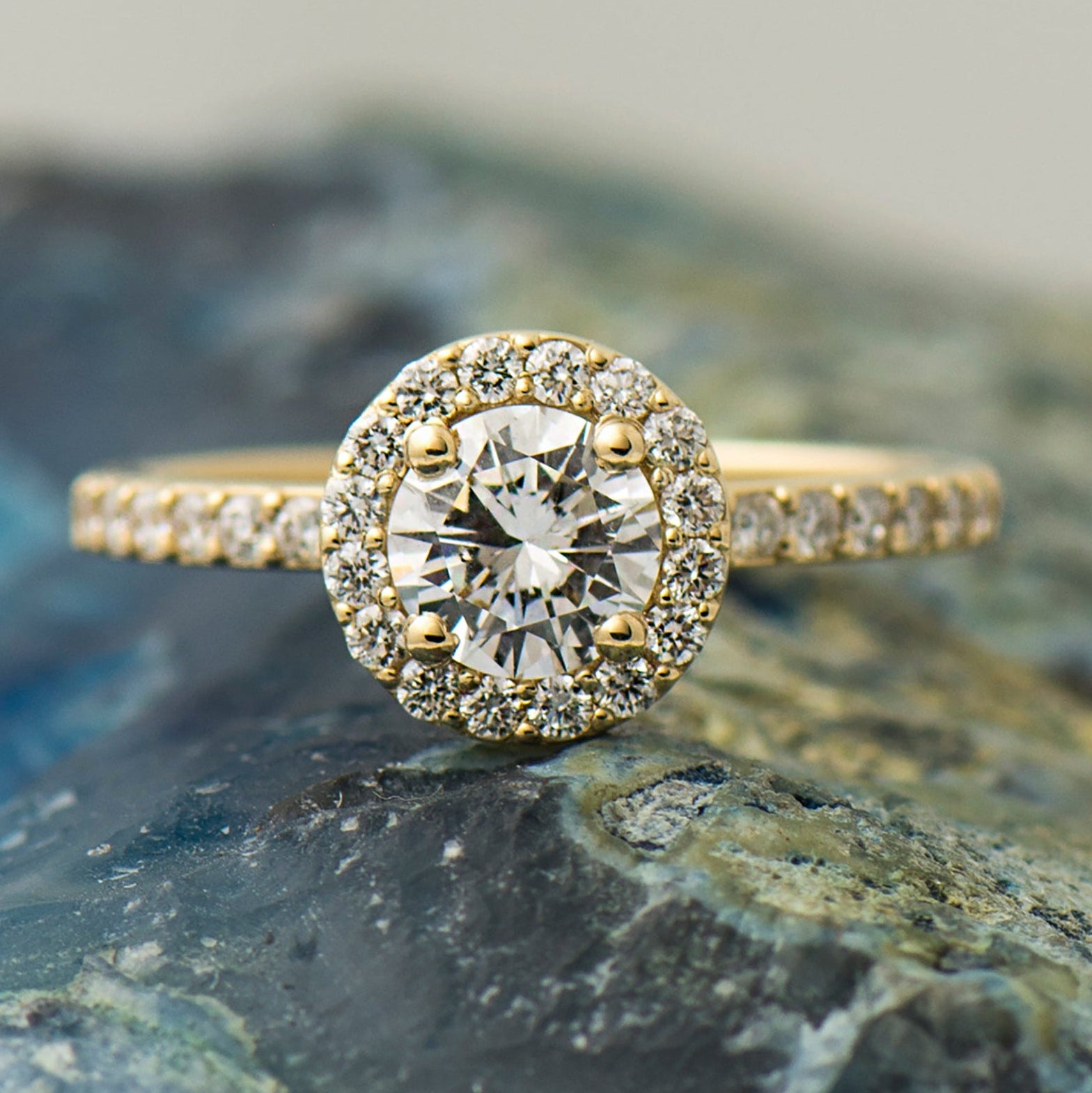 The Round Halo Ring