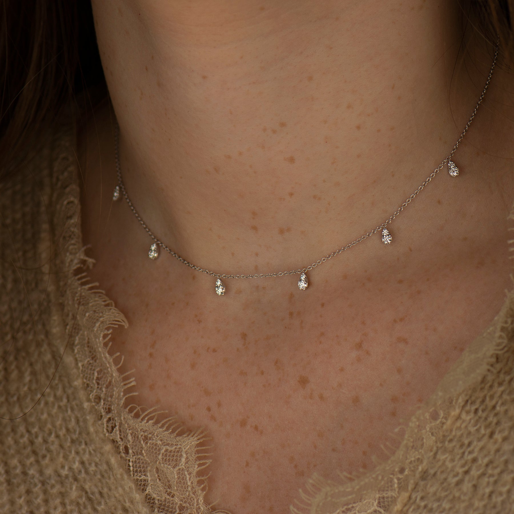 Teardrop Diamonds Choker