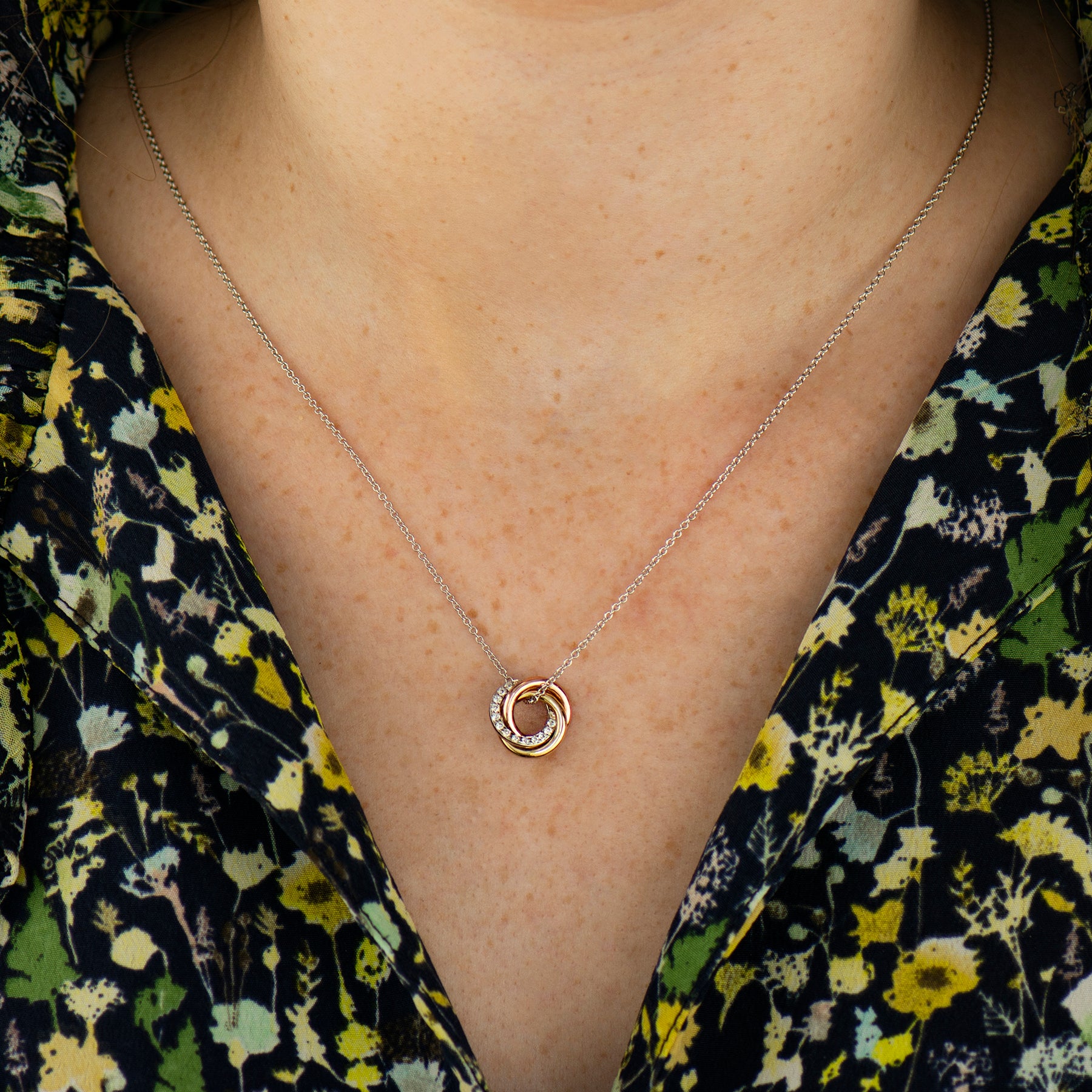 Interlocking Necklace