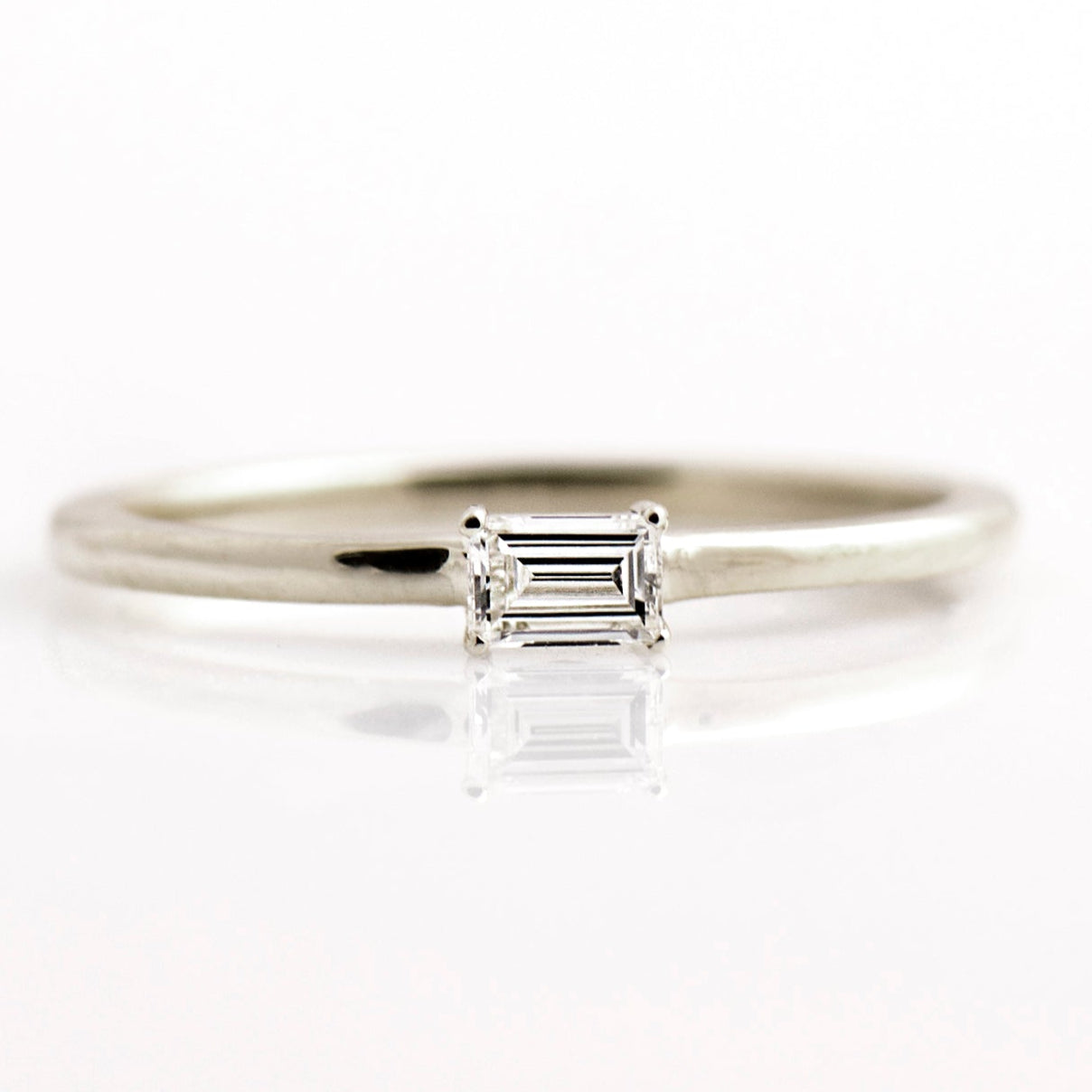 The Skinny Band Solitaire - Baguette