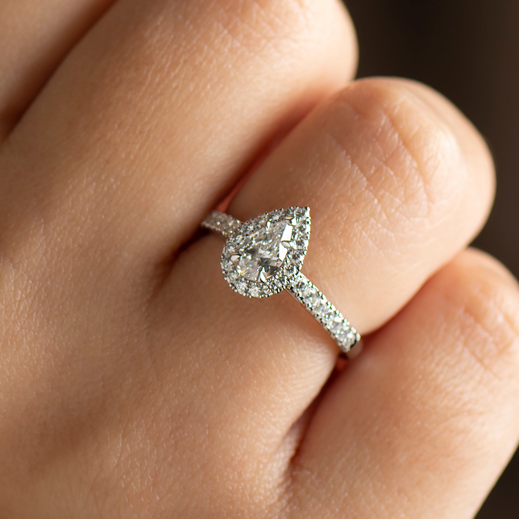 The Pear Halo Ring