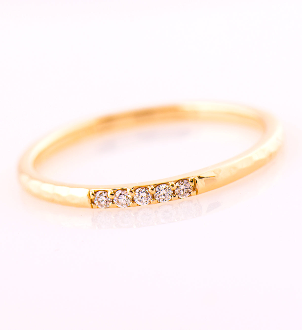 1.5 mm Hammered 5 Diamonds Ring