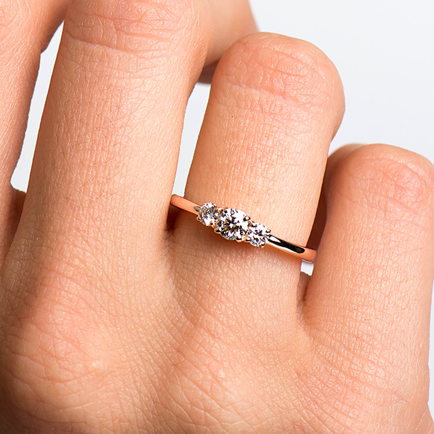 The 3 stones Ring - Round Brilliant