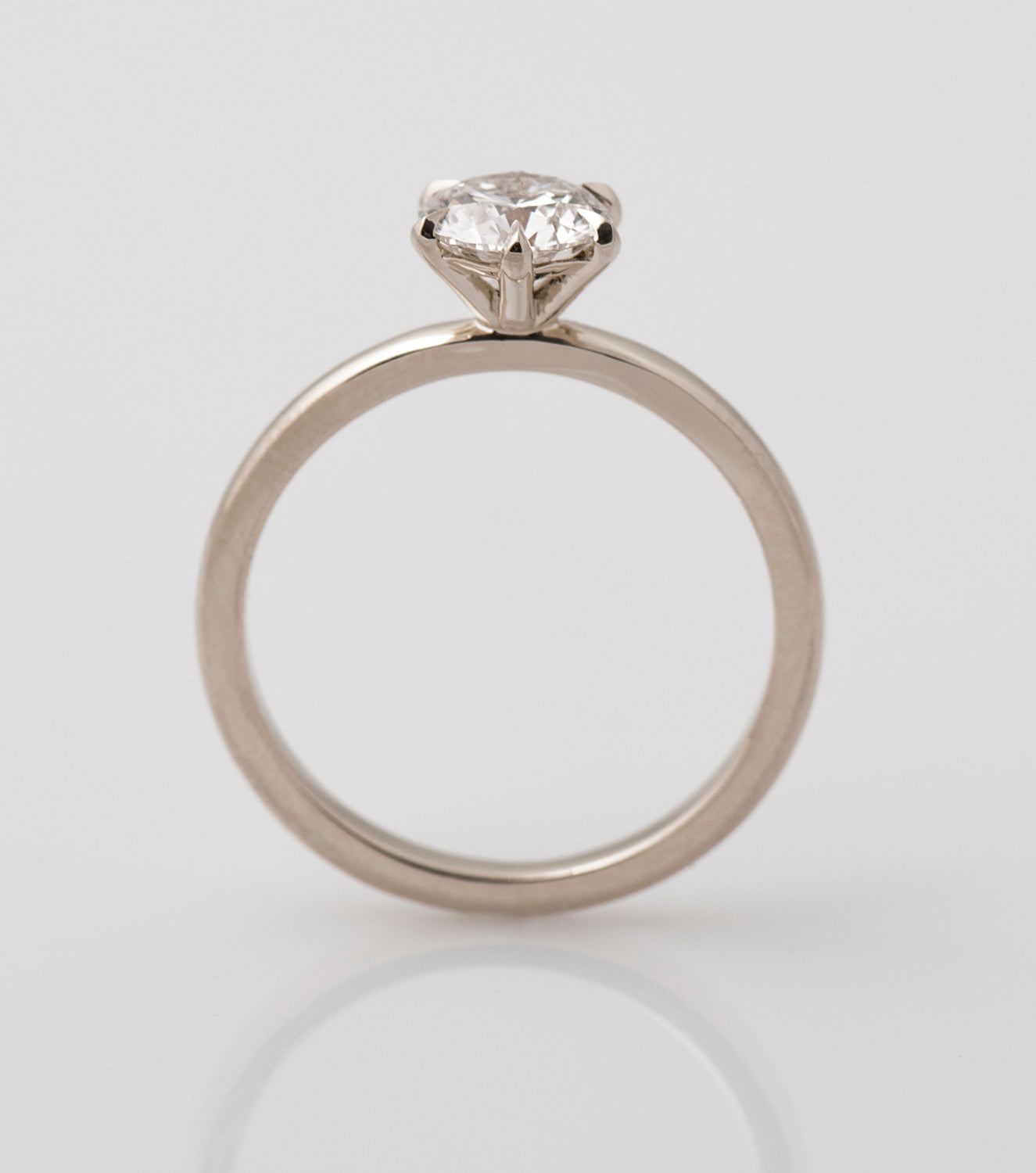 The signature 6 Prong Ring