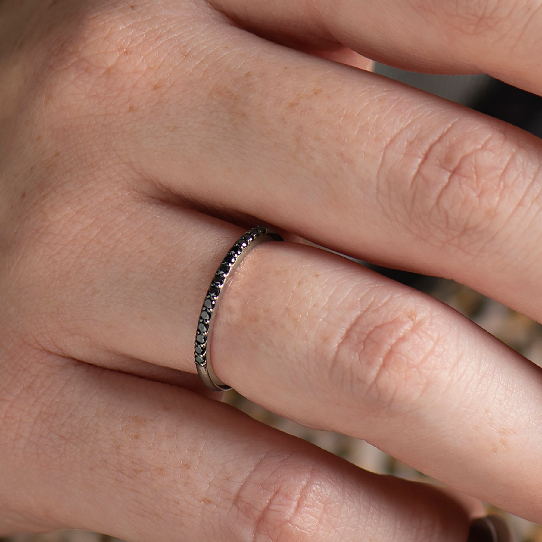 15 Black Diamonds Ring