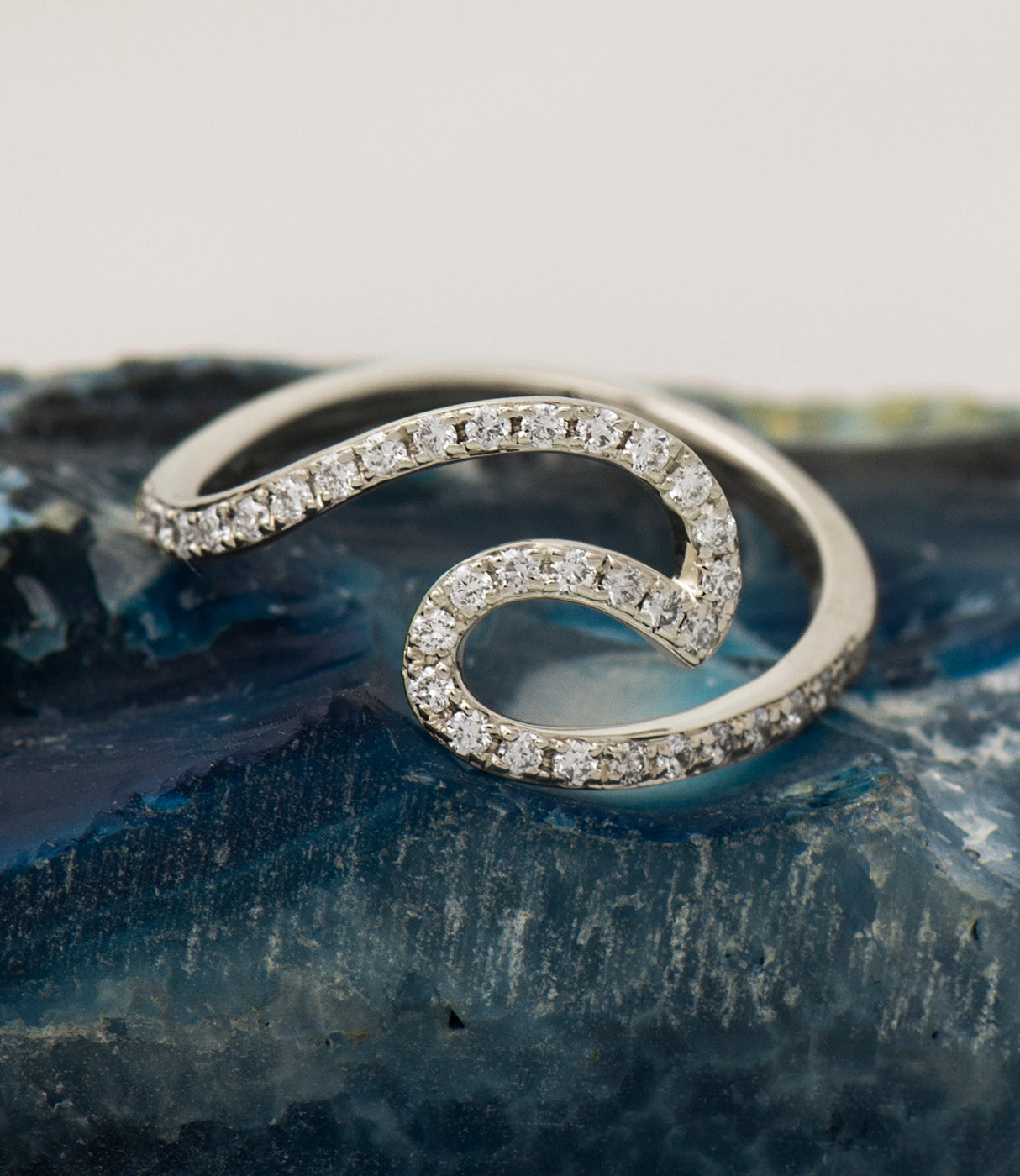 Wave Diamonds Ring