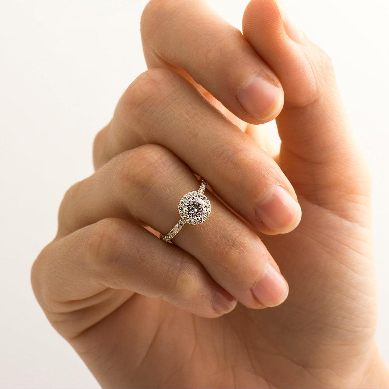 The Round Halo Ring