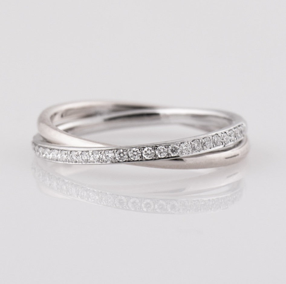 Infinity Diamonds Interlocking Ring