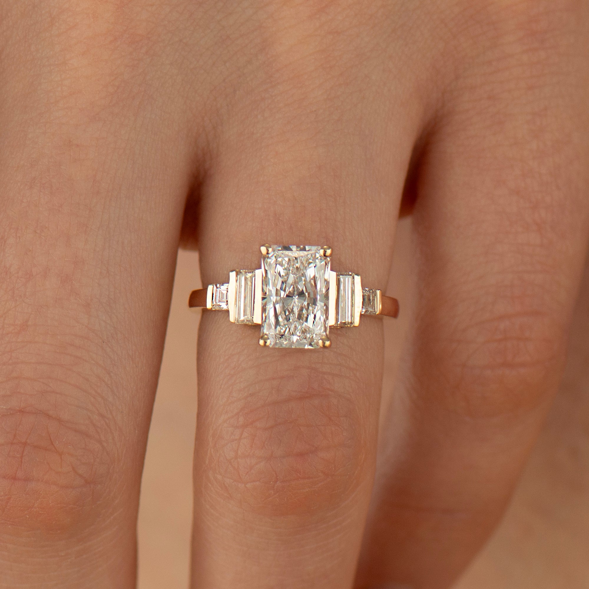 Are Deco Radiant Ring