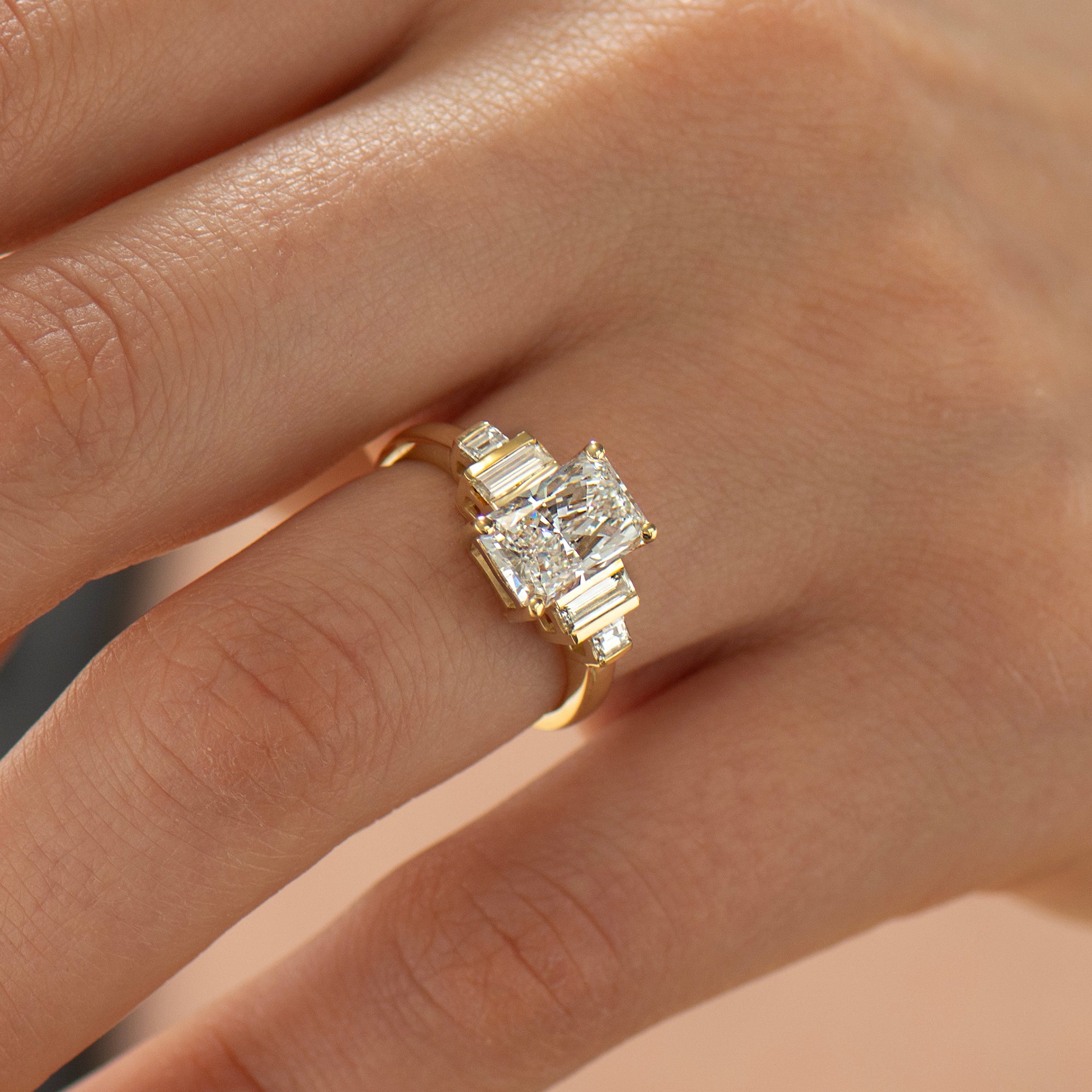 Are Deco Radiant Ring