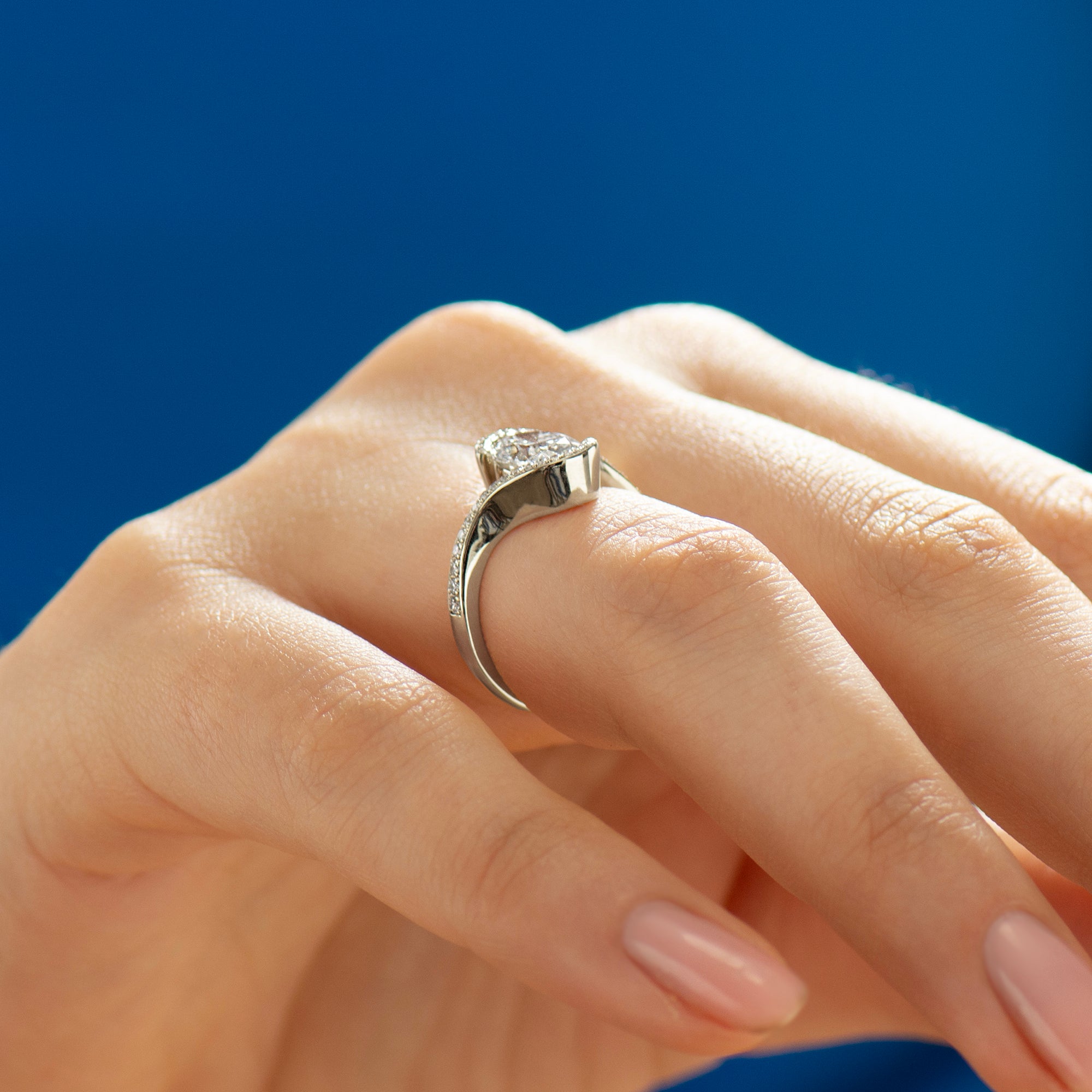 Oval Bypass Lab Diamond Ring