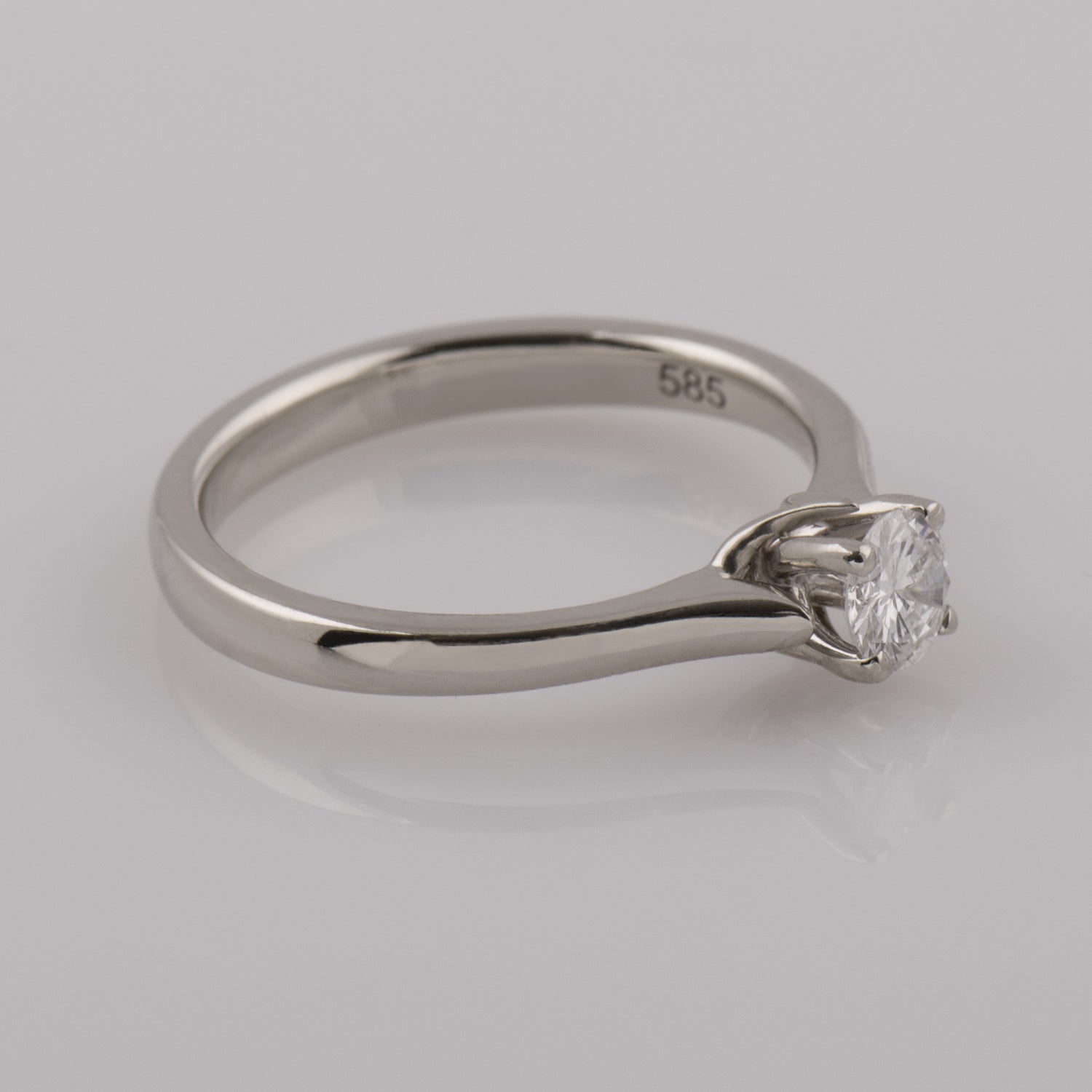 Classic Solitaire Ring 3