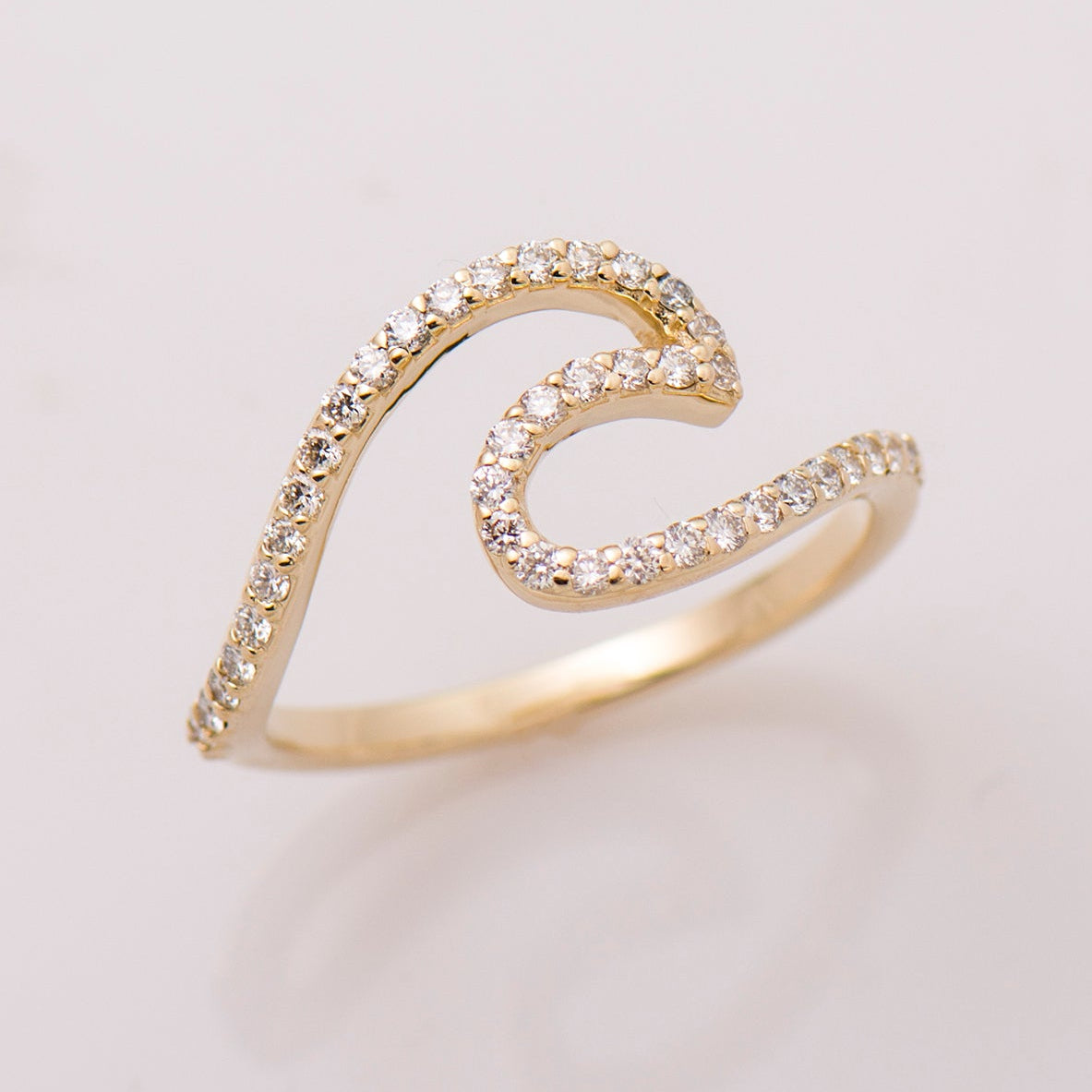 Wave Diamonds Ring