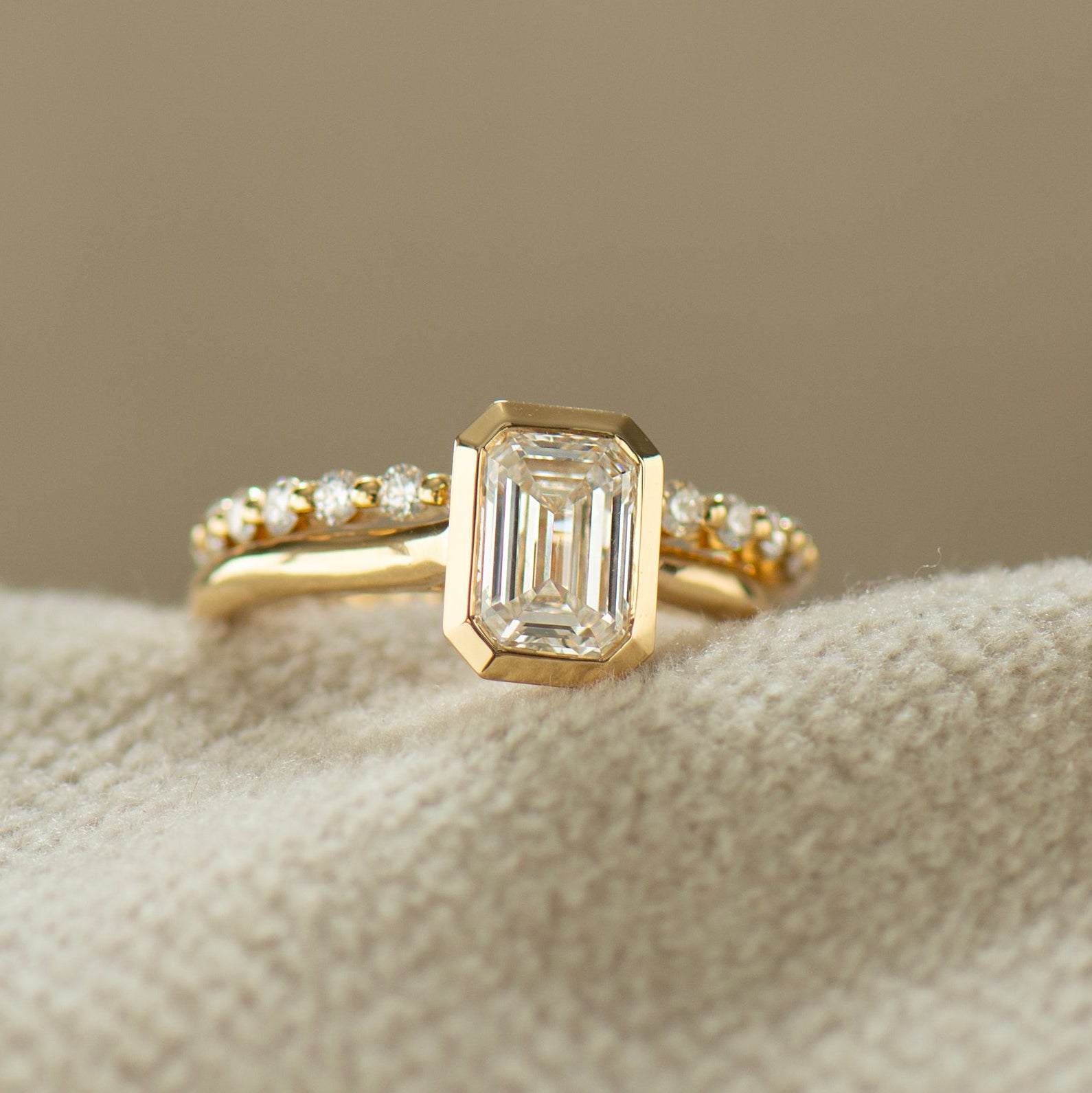 Emerald Cut Diamond Ring Set