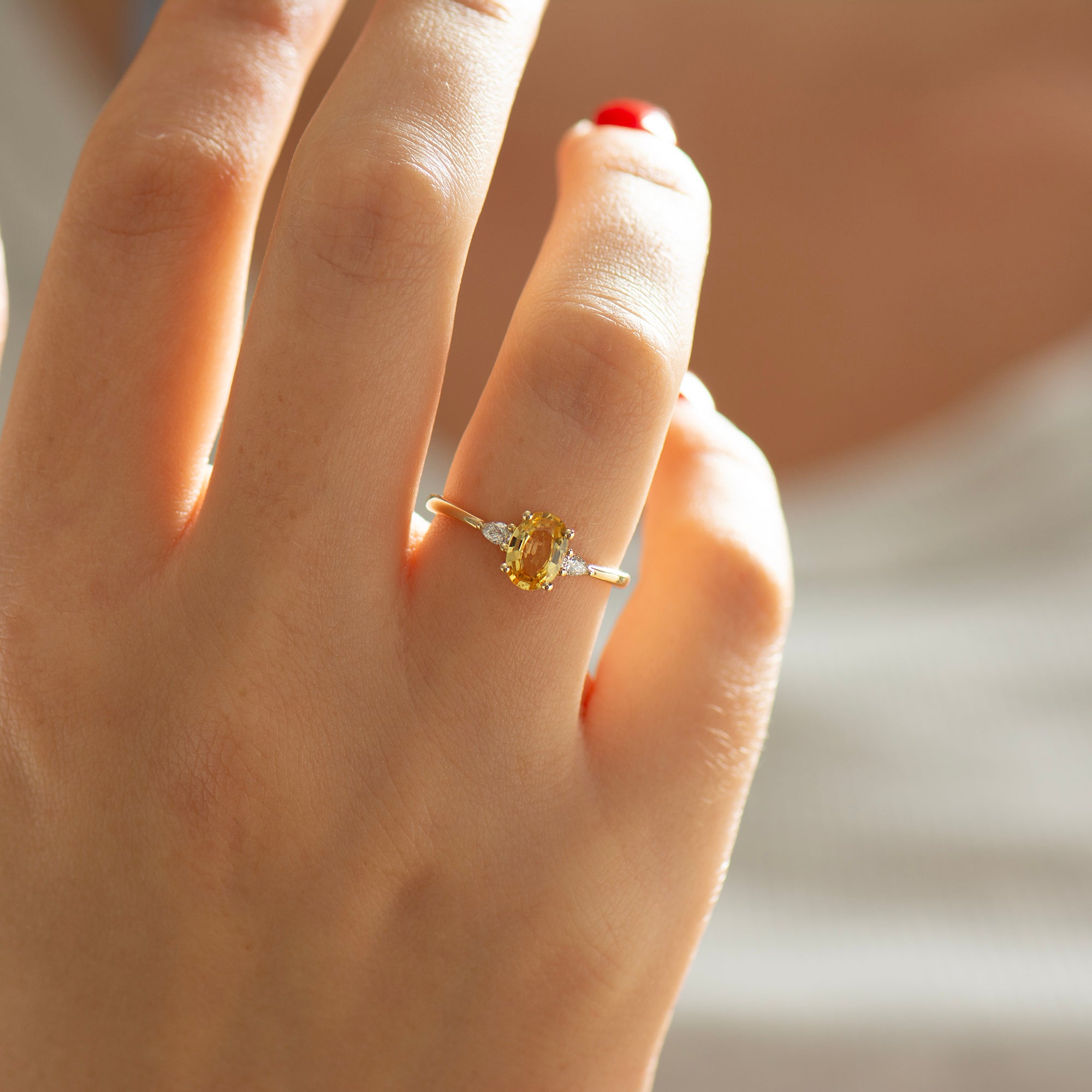 Golden Yellow Sapphire Ring | Engagement Rings | Nir Oliva Jewelry