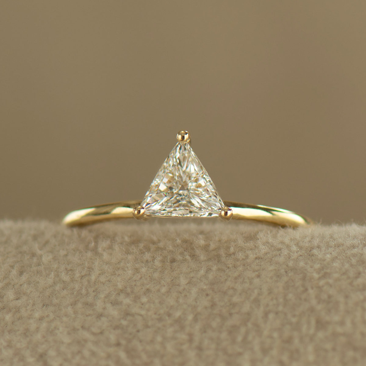 Triangle Engagement Ring | Solitaire Rings | Nir Oliva