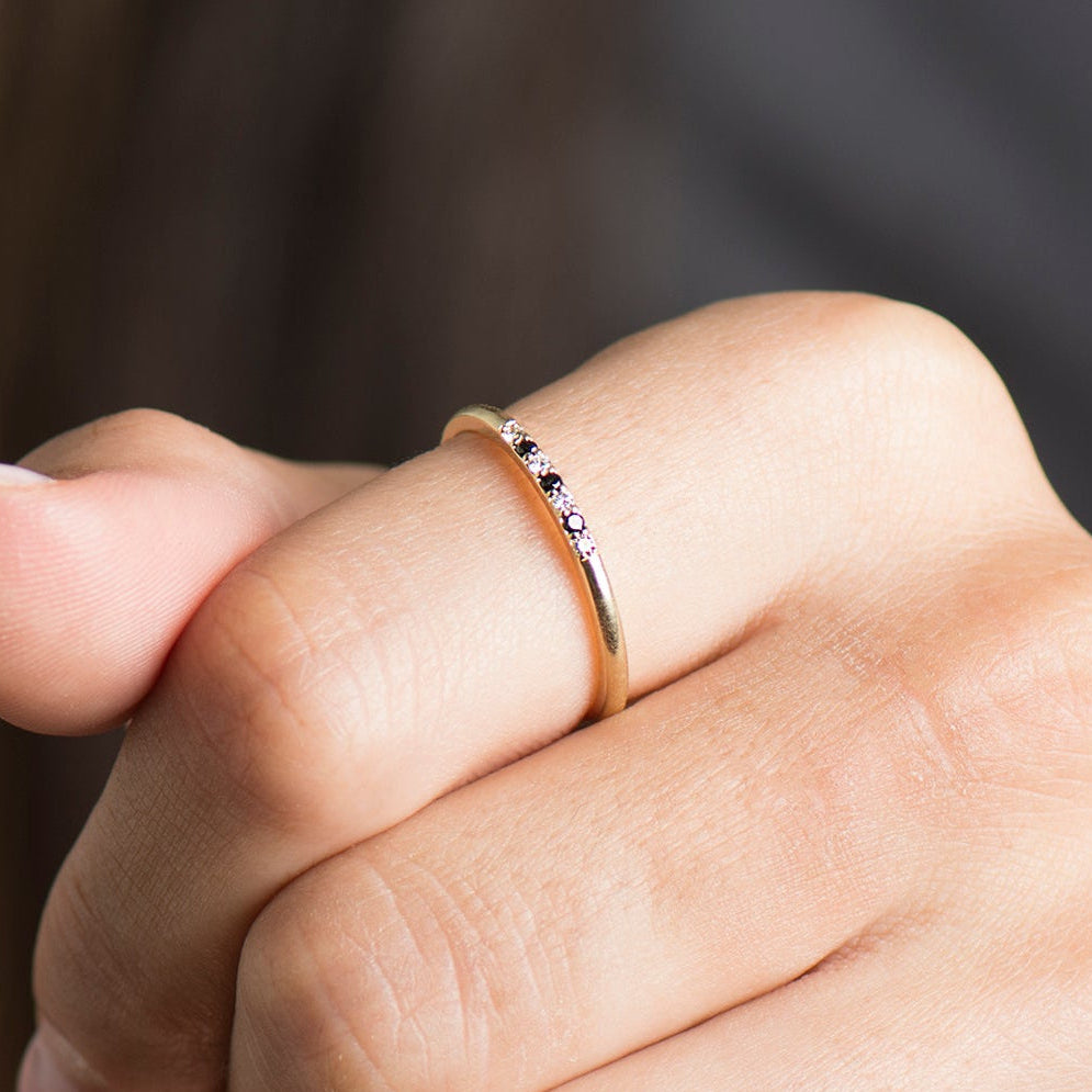 Alternating White & Black Diamonds Ring - 14K Yellow Gold