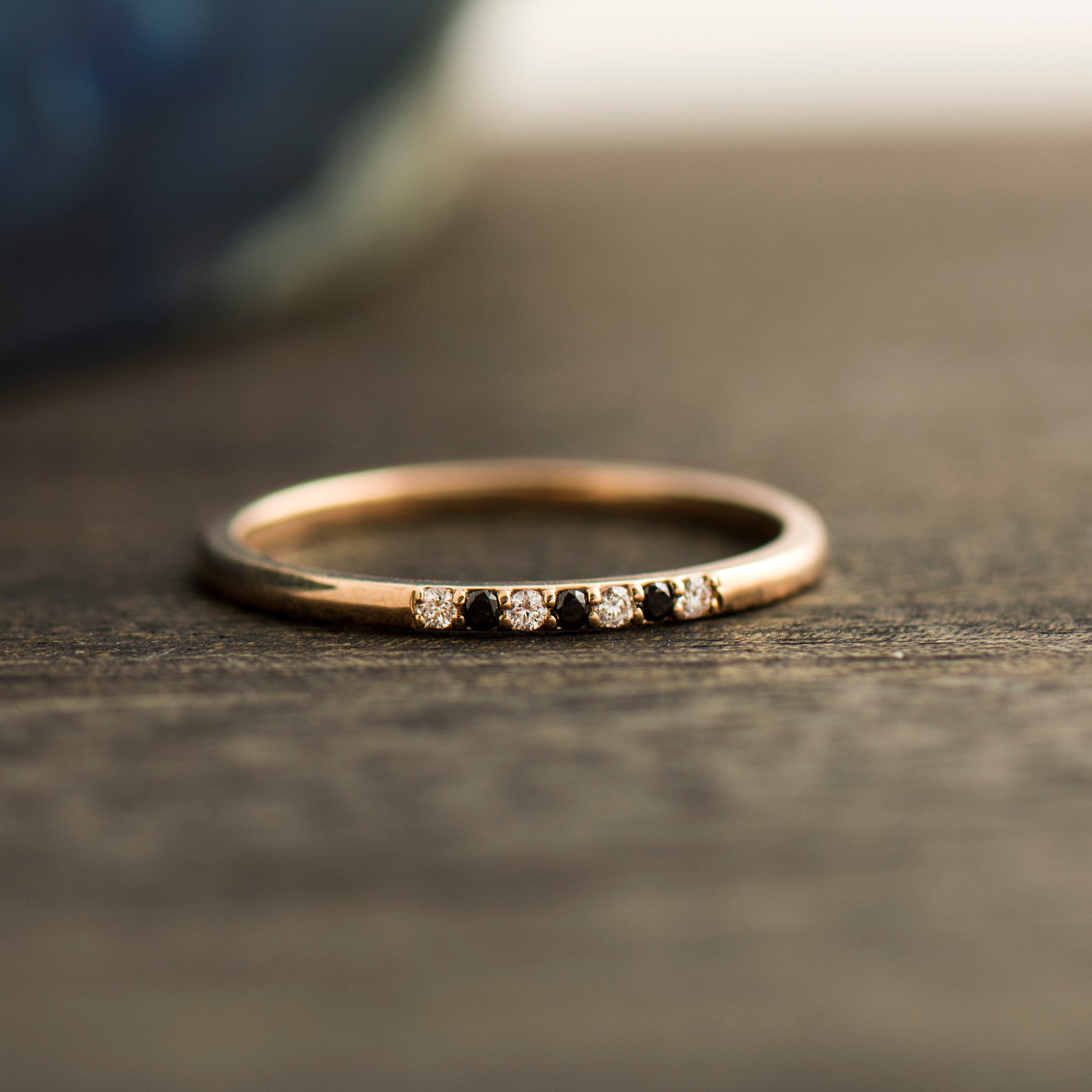 Alternating White & Black Diamonds Ring