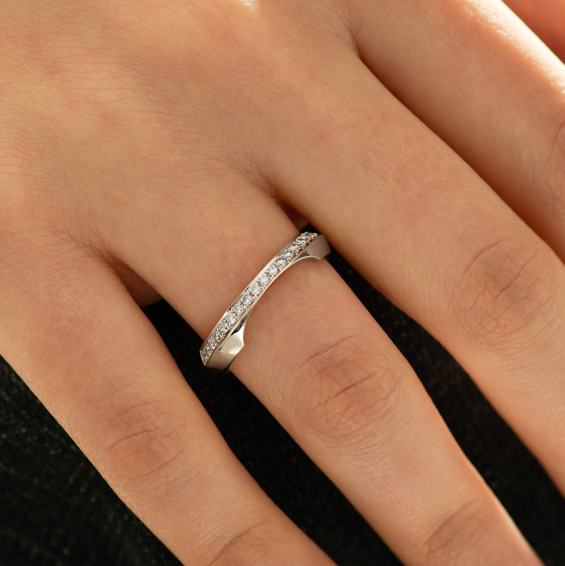 Contoured Knife Edge Matching Band