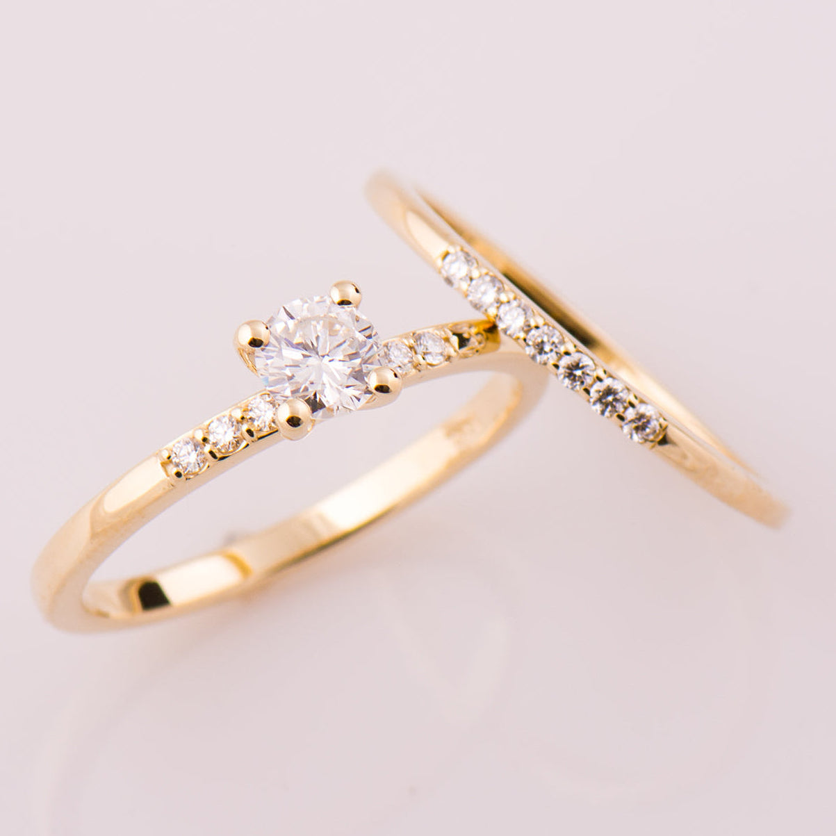 Delicate Diamond Rings Set