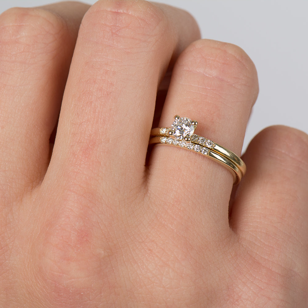 Delicate Diamond Rings Set
