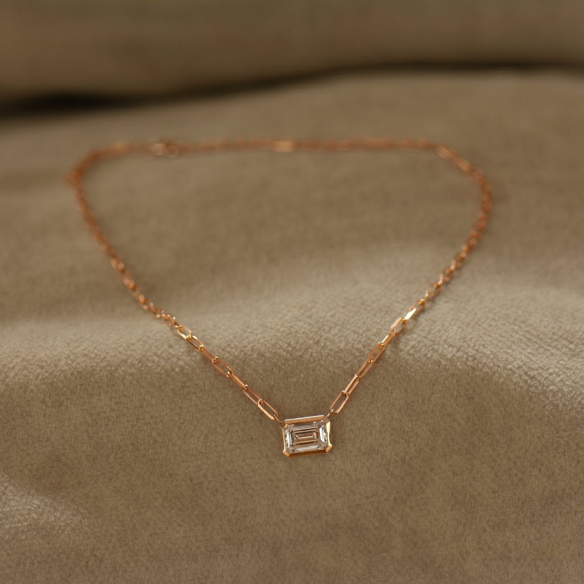 Choker Horizontal Emerald Cut Necklace