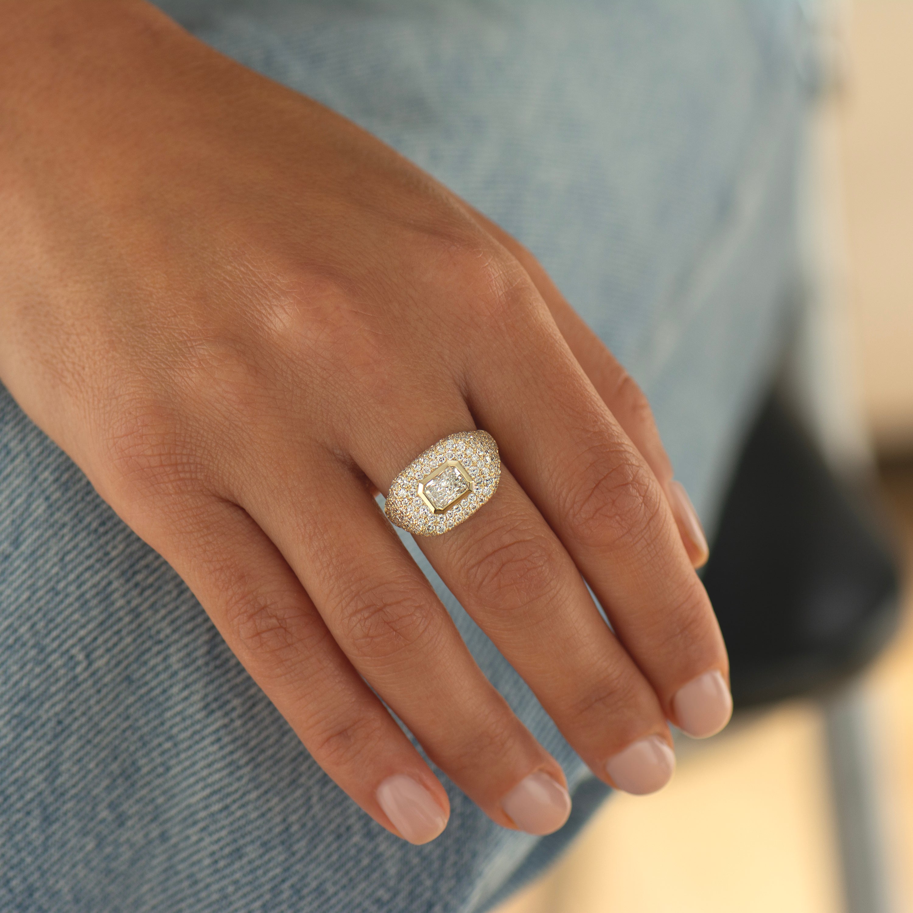 Chic Diamond Signet Ring