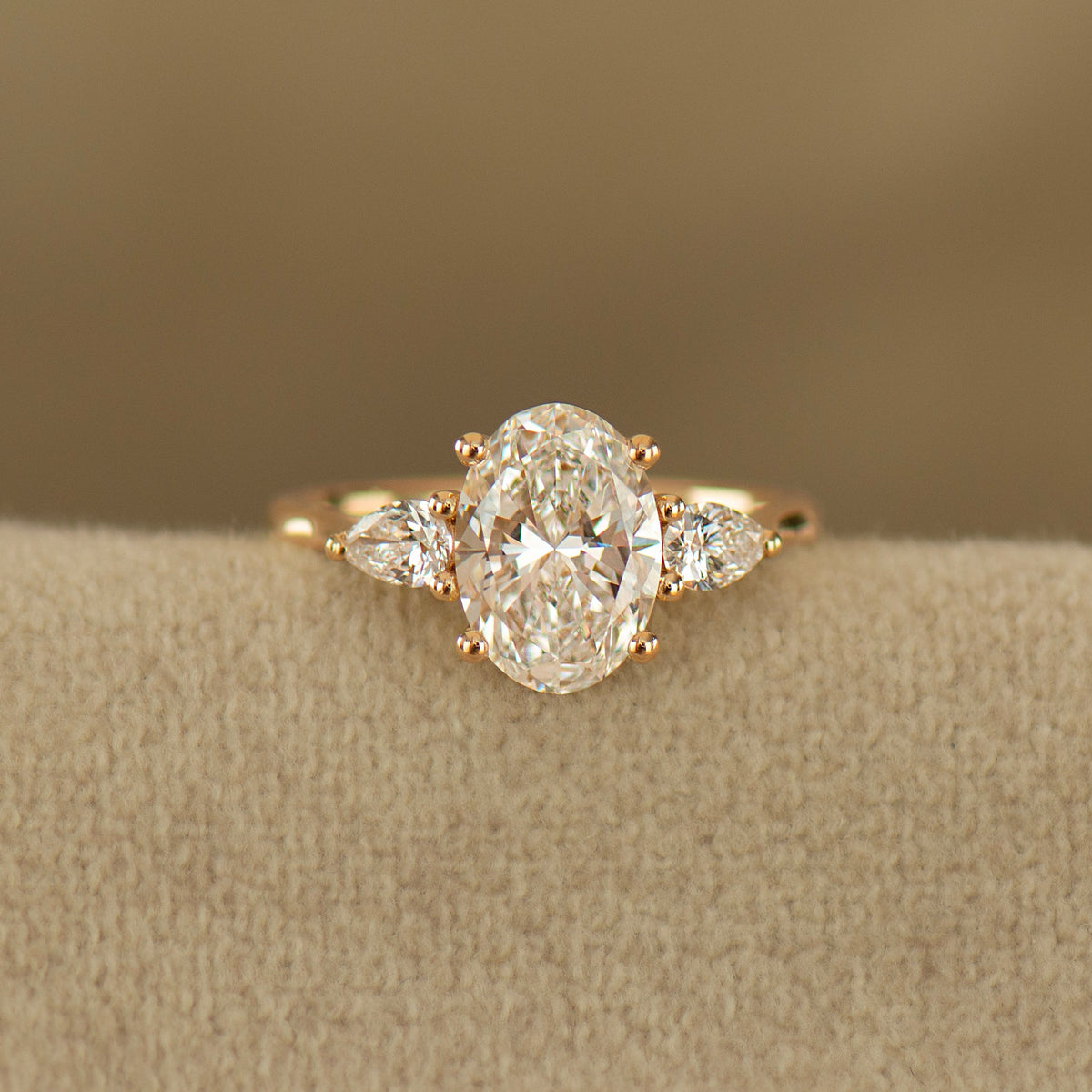 Oval Brilliant Lab Diamond Ring
