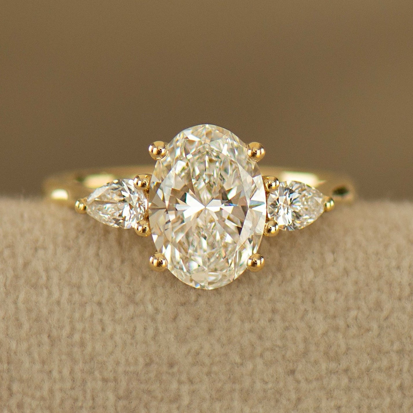 Oval Brilliant Lab Diamond Ring